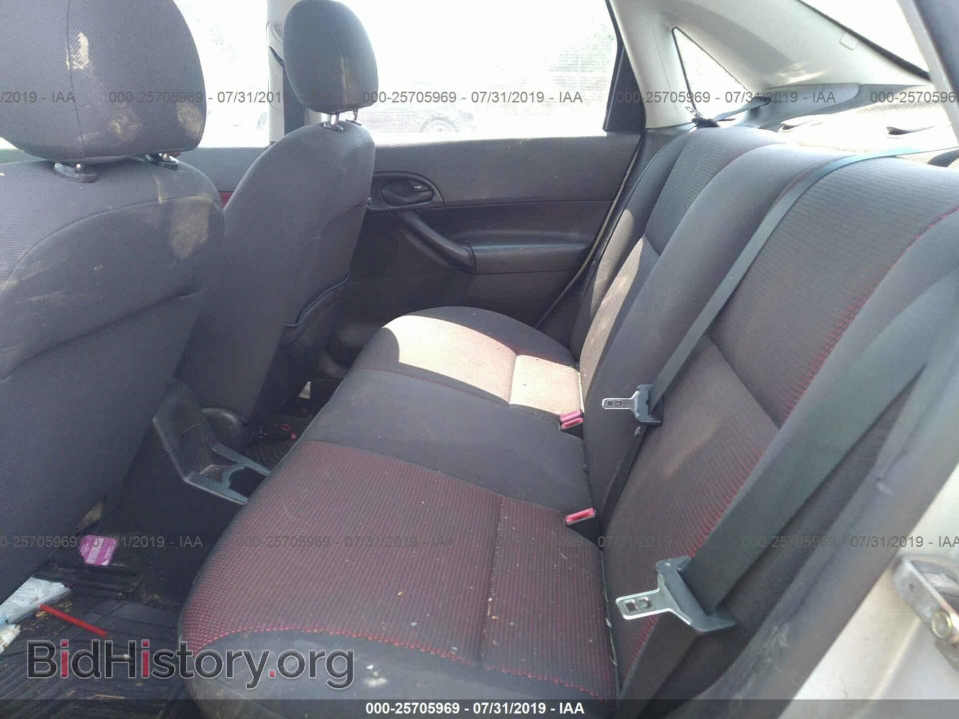 2005 FORD FOCUS - VIN: 1FAFP38Z95W199344 - Фото 8