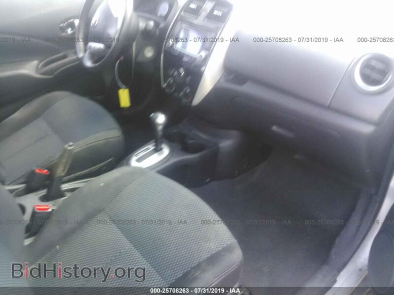 2016 Nissan VERSA NOTE (VIN 3N1CE2CP4GL353473) — photo 5 of 10