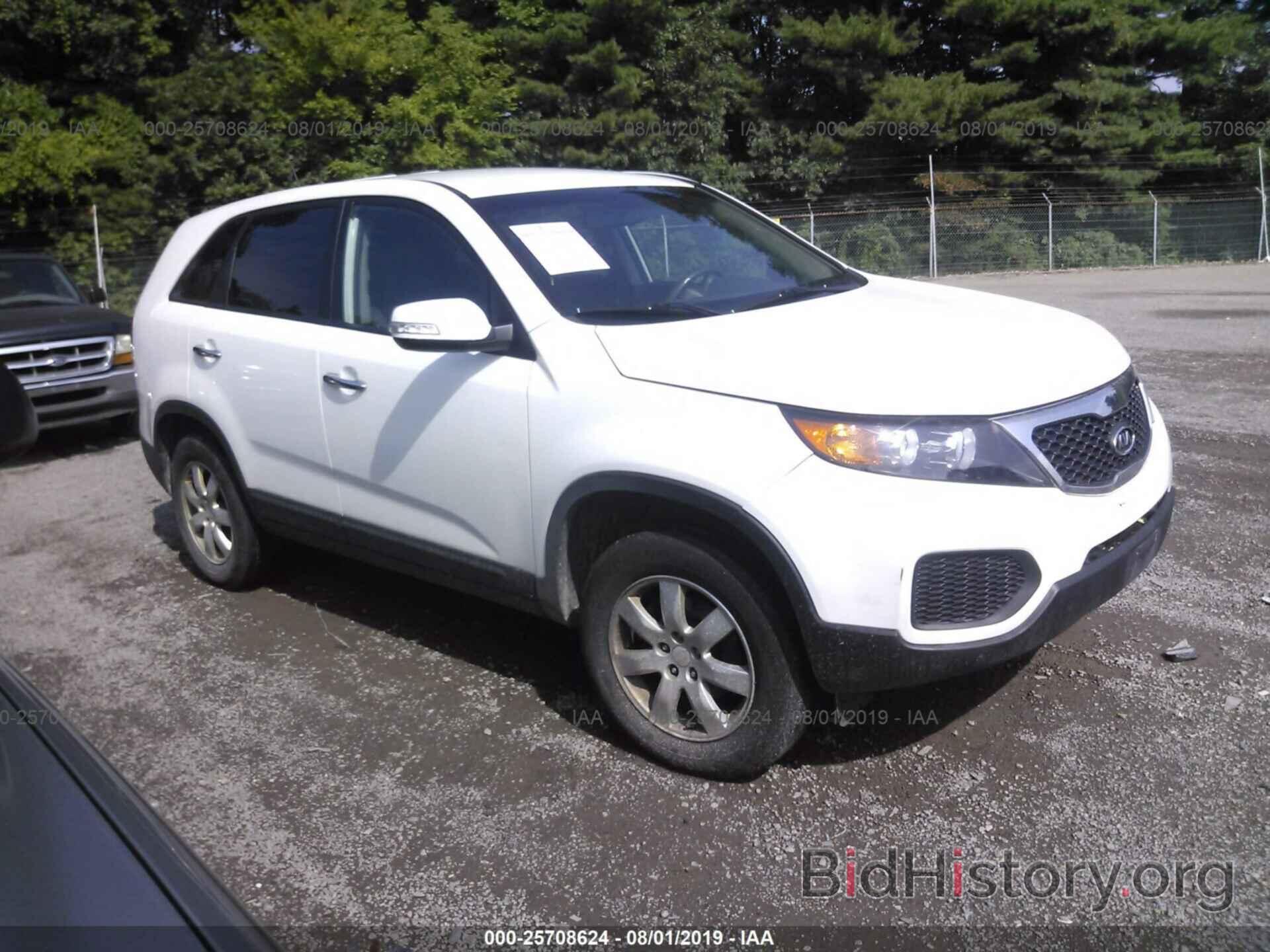 Photo 5XYKT3A17BG157577 - KIA SORENTO 2011