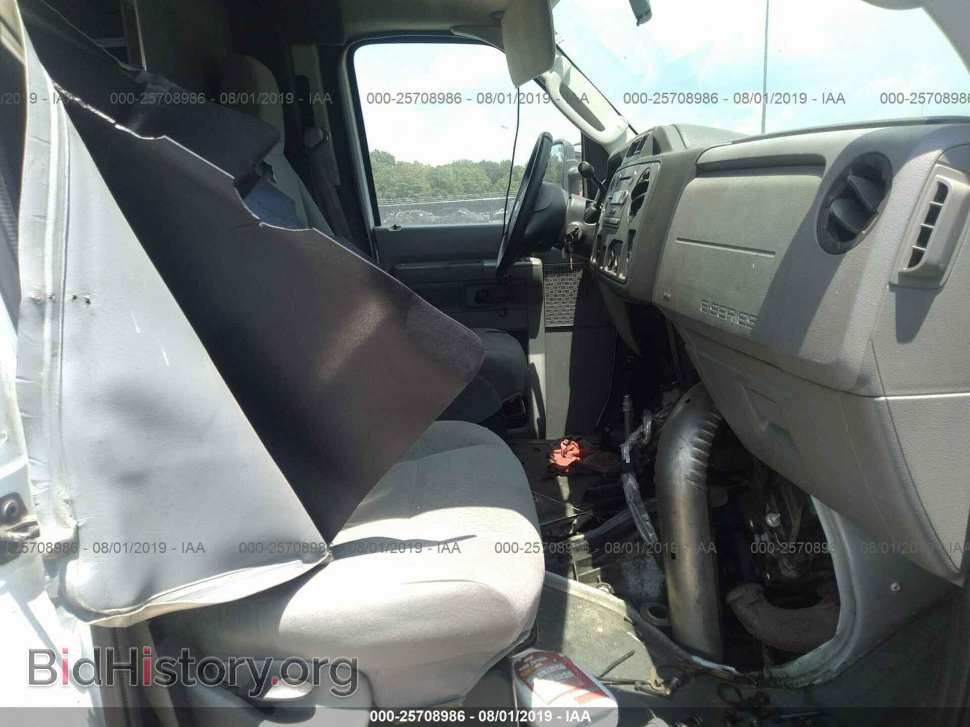 2010 FORD ECONOLINE - VIN: 1FDSE3FP1ADA11496 - Фото 5