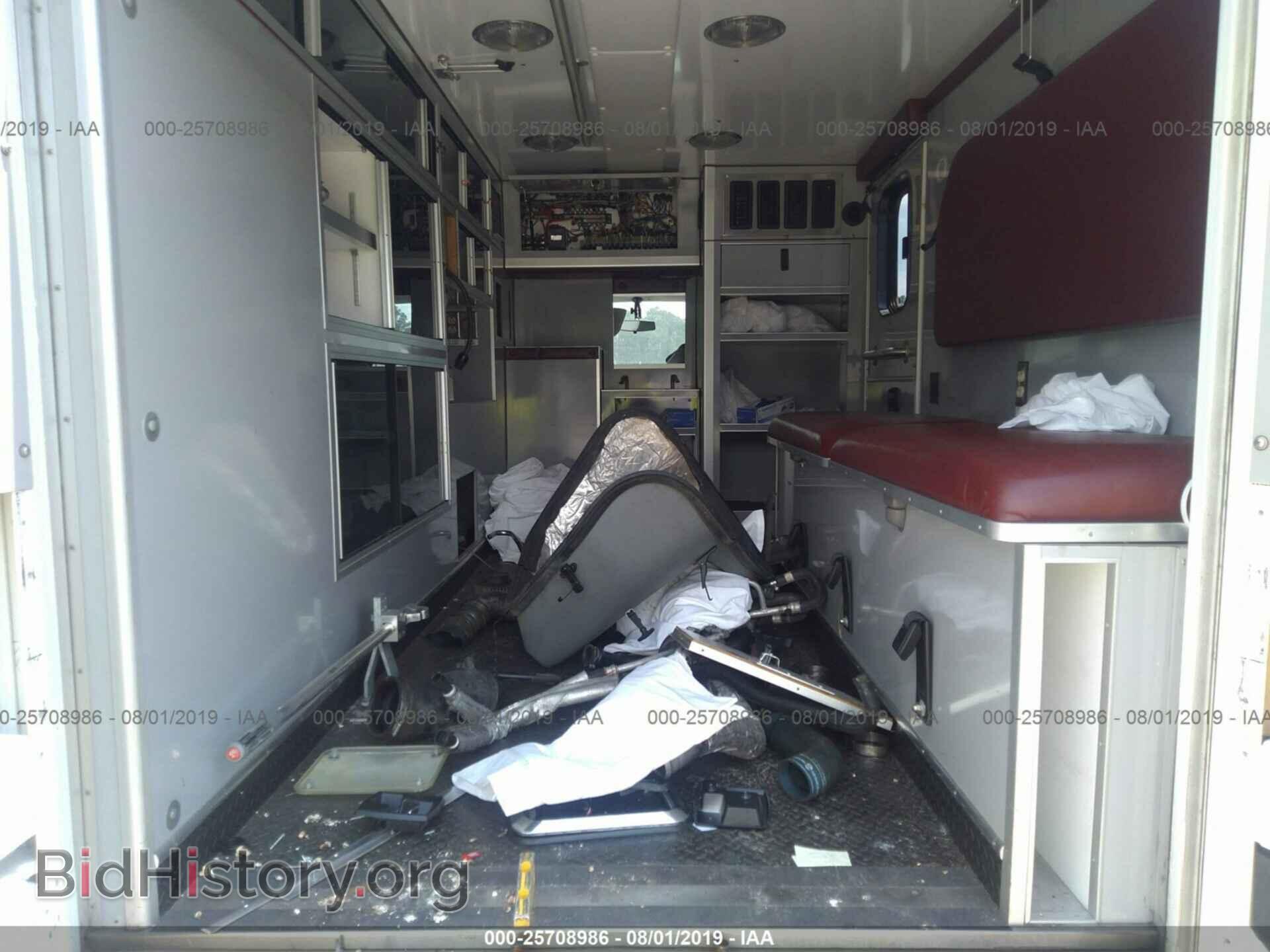 2010 FORD ECONOLINE - VIN: 1FDSE3FP1ADA11496 - Фото 7