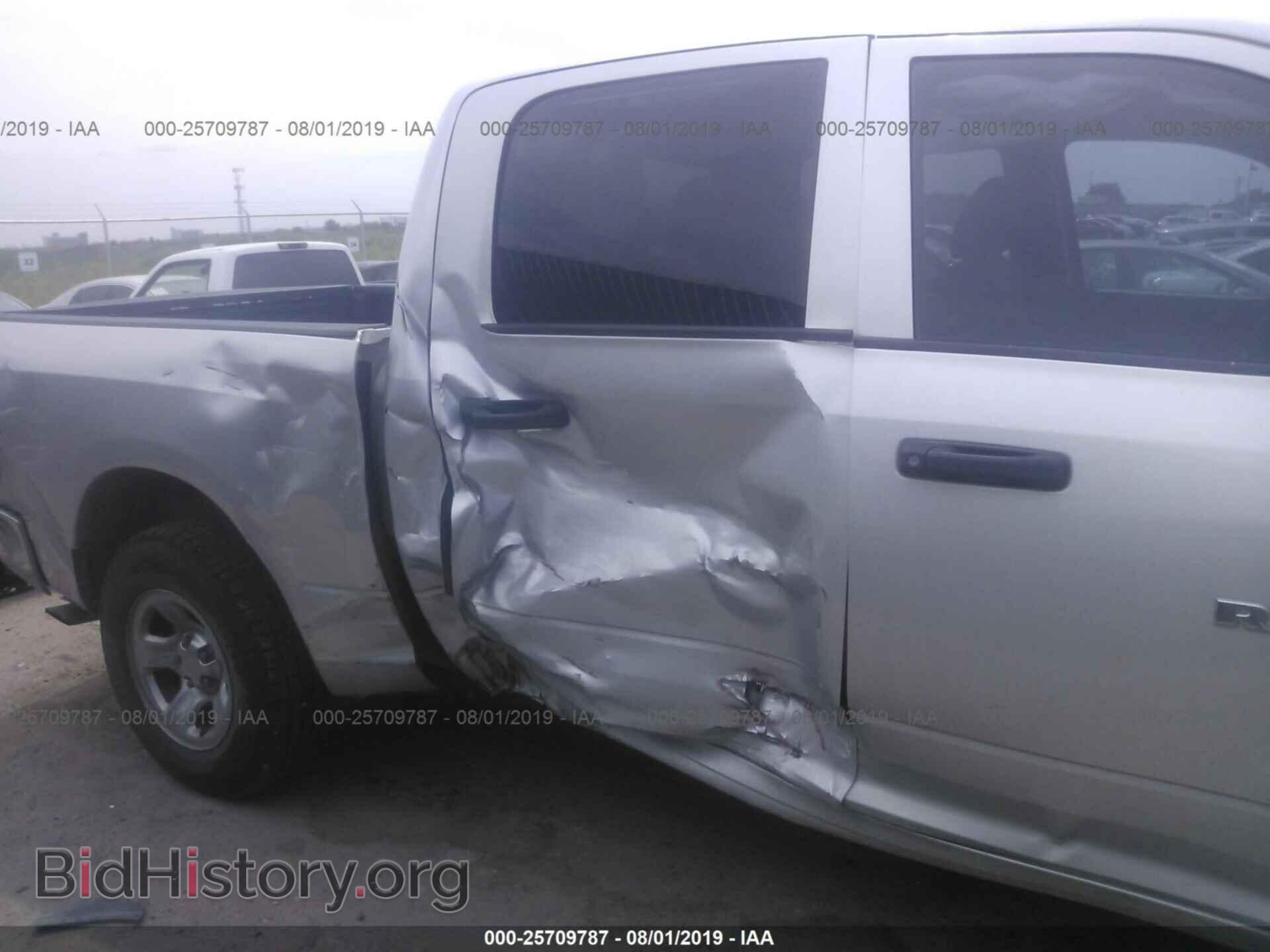 2011 DODGE RAM 1500 - VIN: 1D7RB1CT7BS636733 - Фото 6