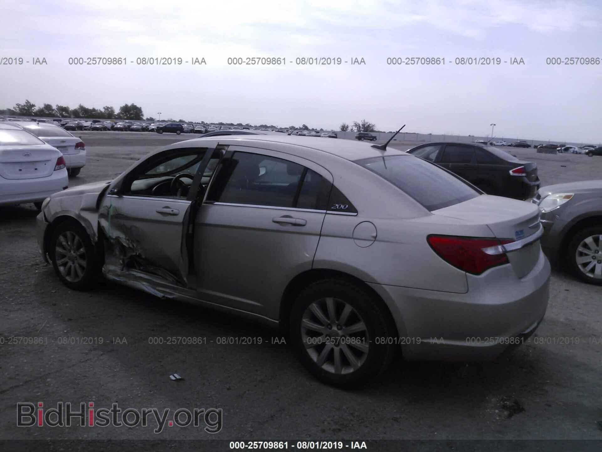 2013 CHRYSLER 200 - VIN: 1C3CCBBB9DN693937 - Фото 3