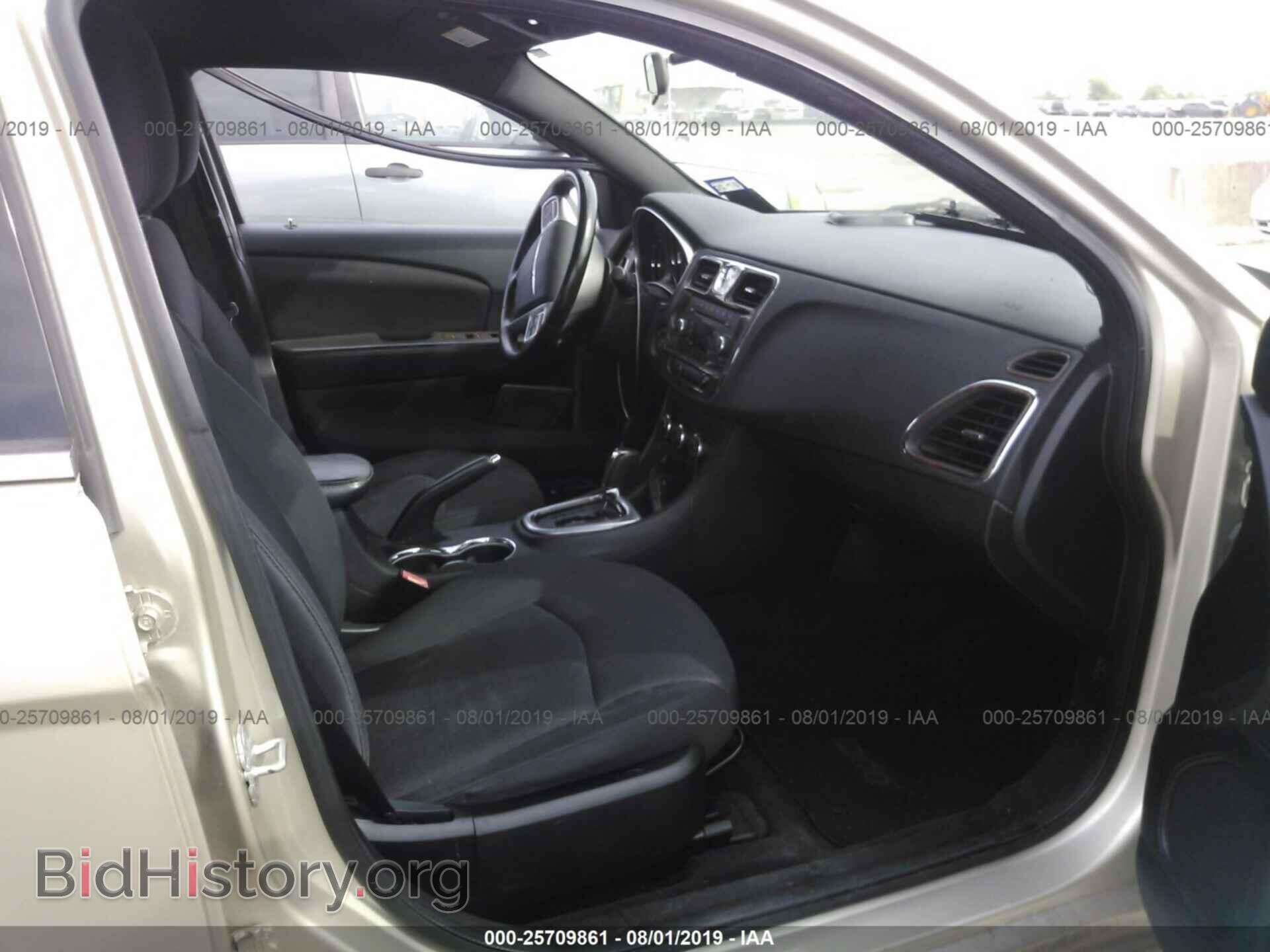 2013 CHRYSLER 200 - VIN: 1C3CCBBB9DN693937 - Фото 5
