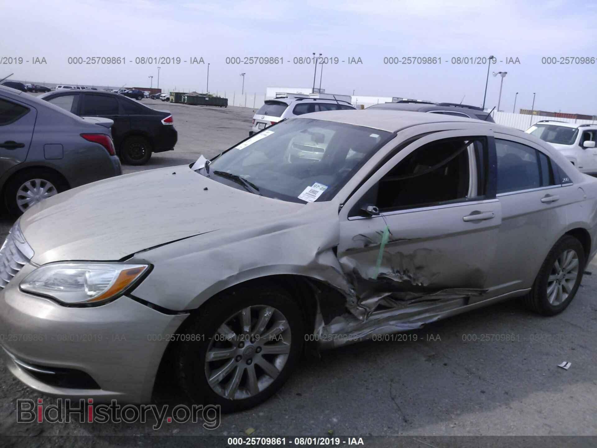 2013 CHRYSLER 200 - VIN: 1C3CCBBB9DN693937 - Фото 6