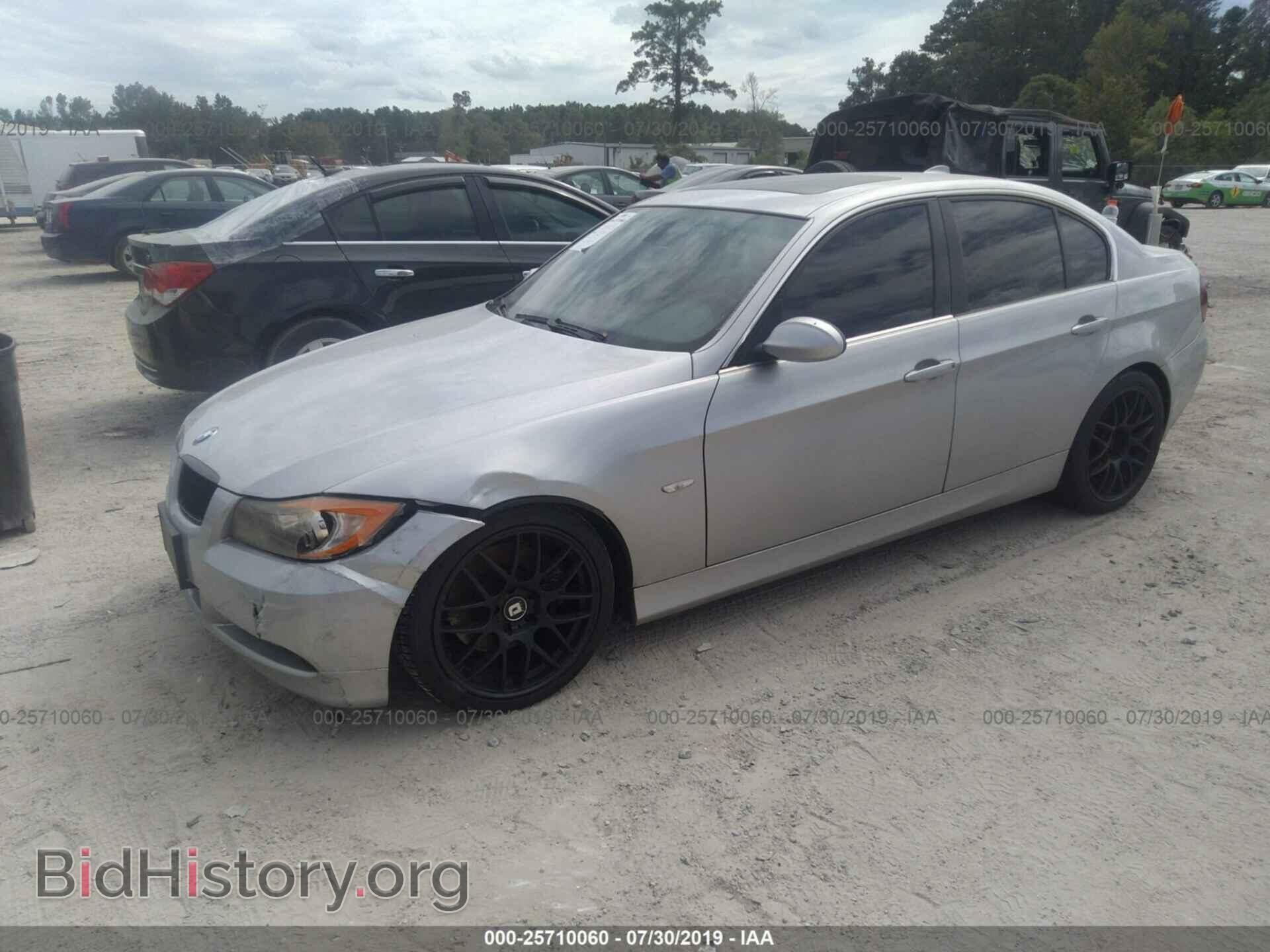2006 BMW 330 - VIN: WBAVB33526AZ85572 - Фото 2