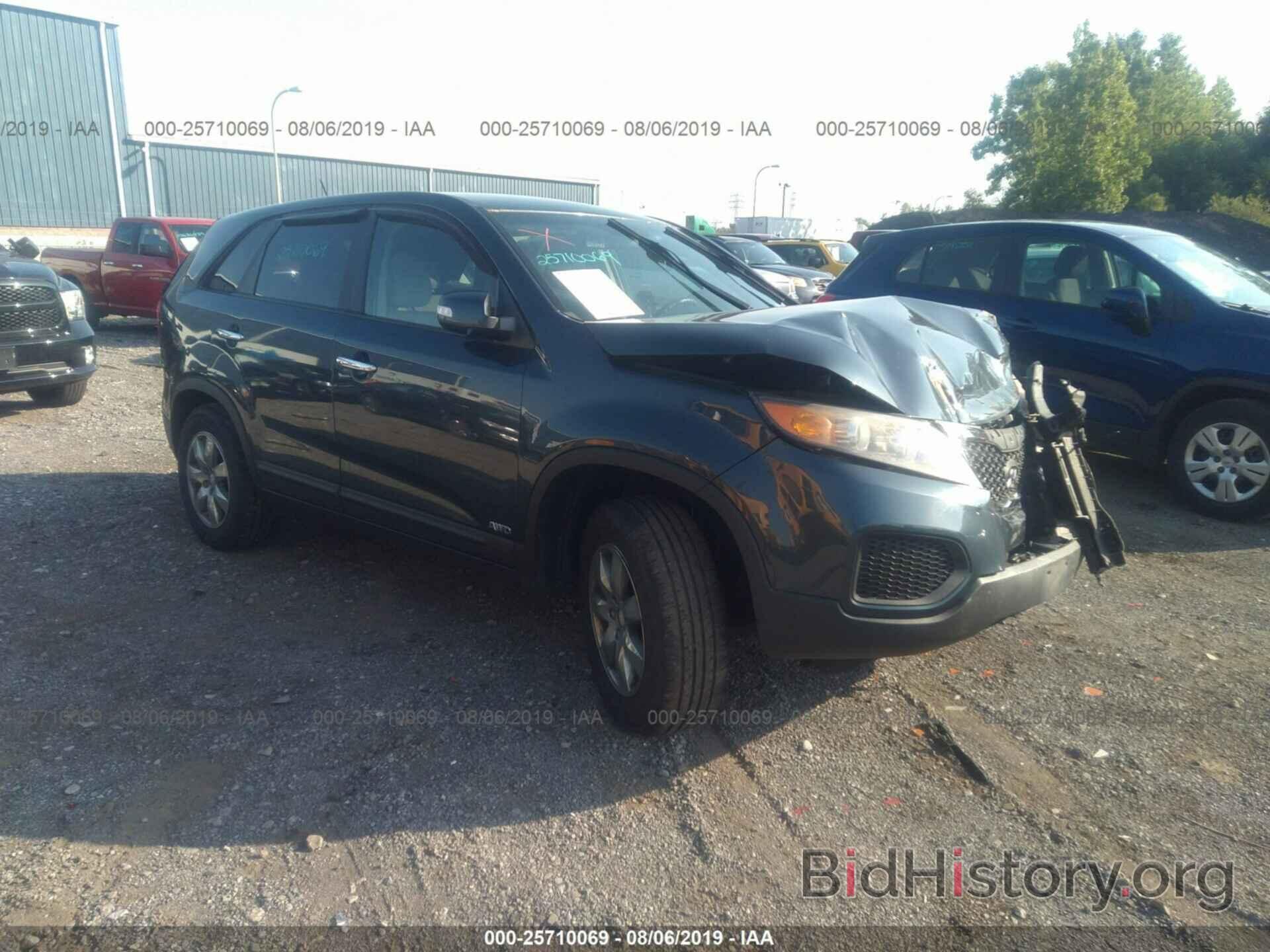 Photo 5XYKTCA10BG003664 - KIA SORENTO 2011