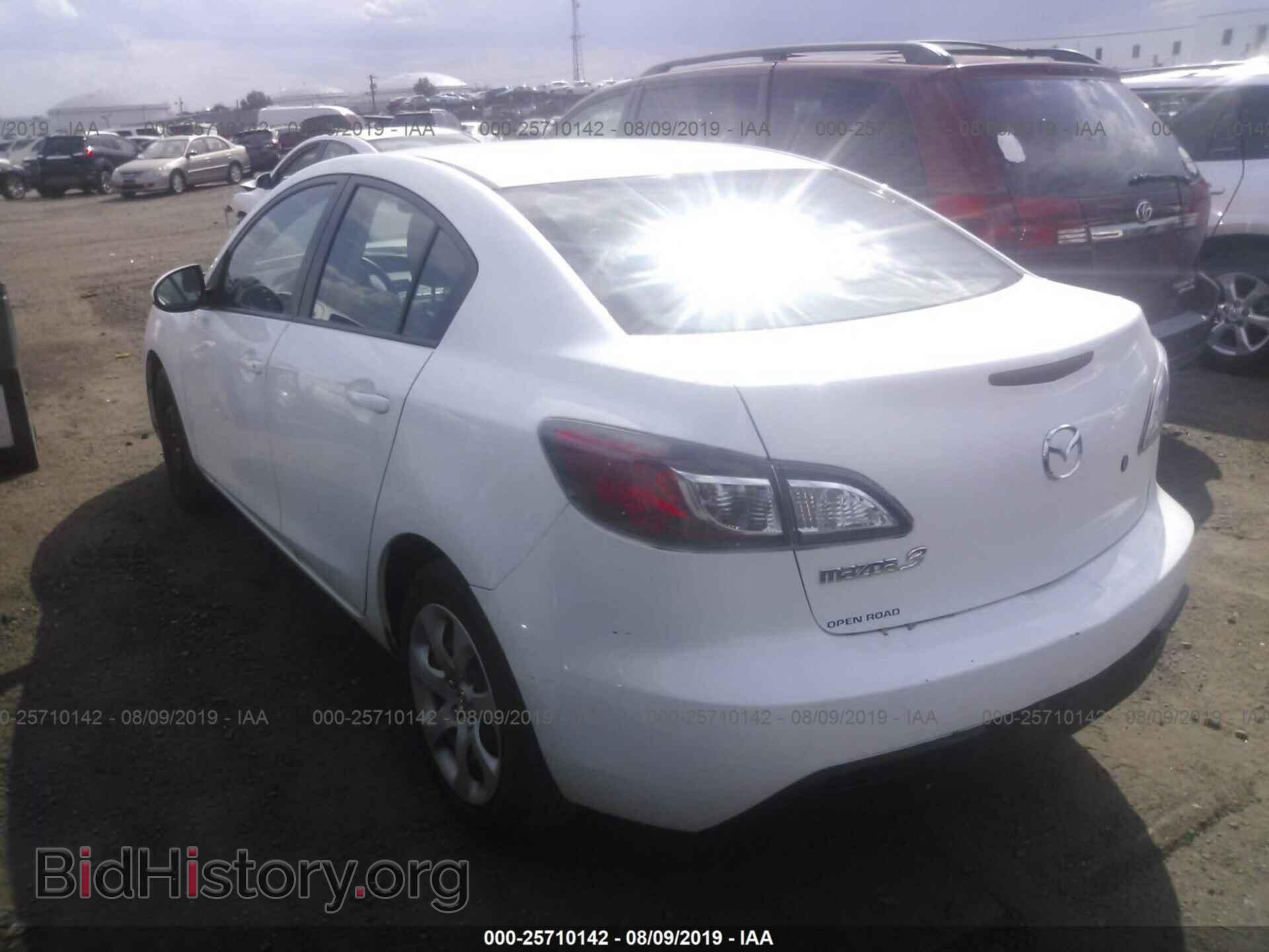 2011 MAZDA 3 - VIN: JM1BL1UG3B1378467 - Фото 3