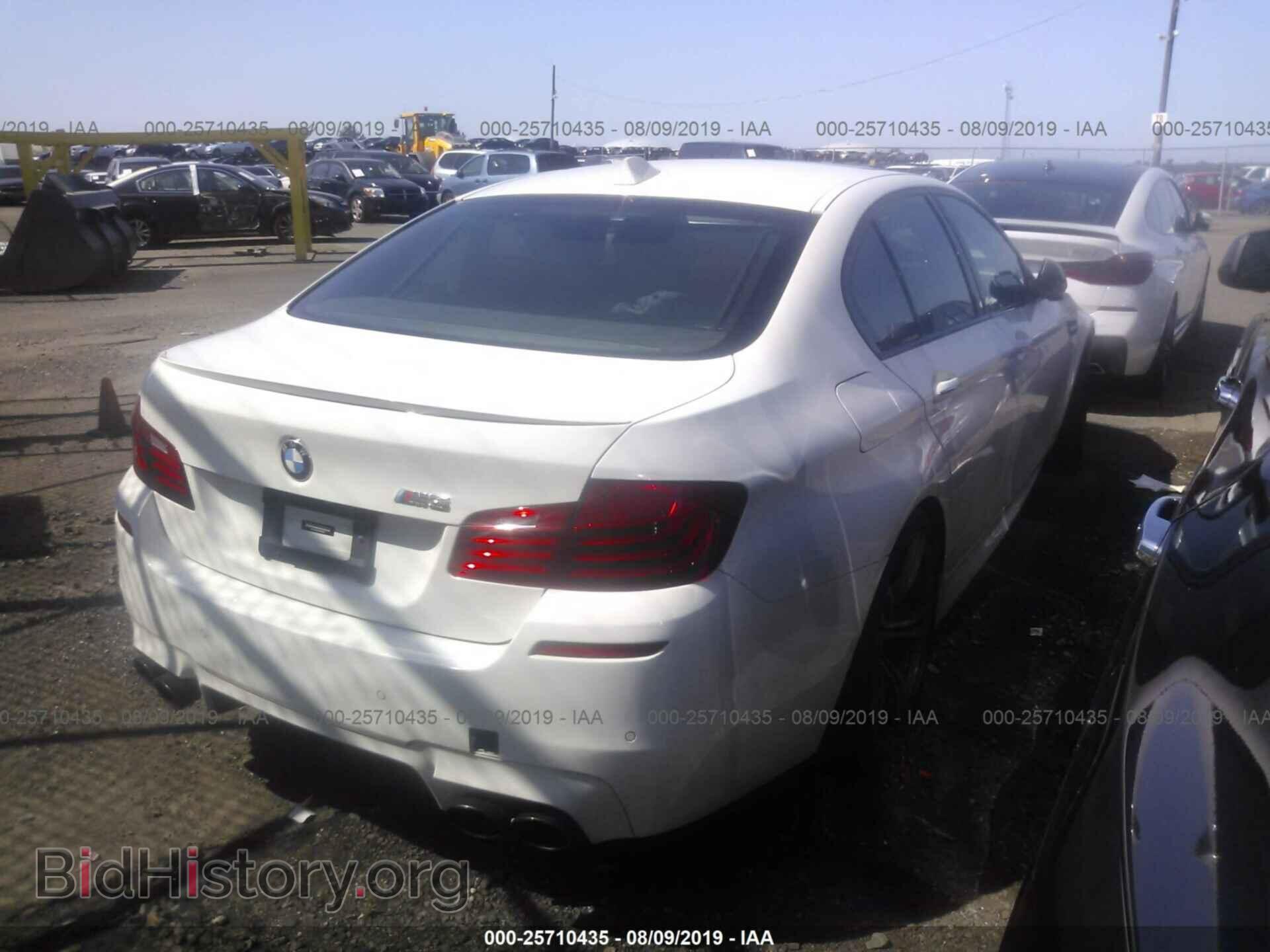 2014 BMW M5 - VIN: WBSFV9C56ED593816 - Фото 4