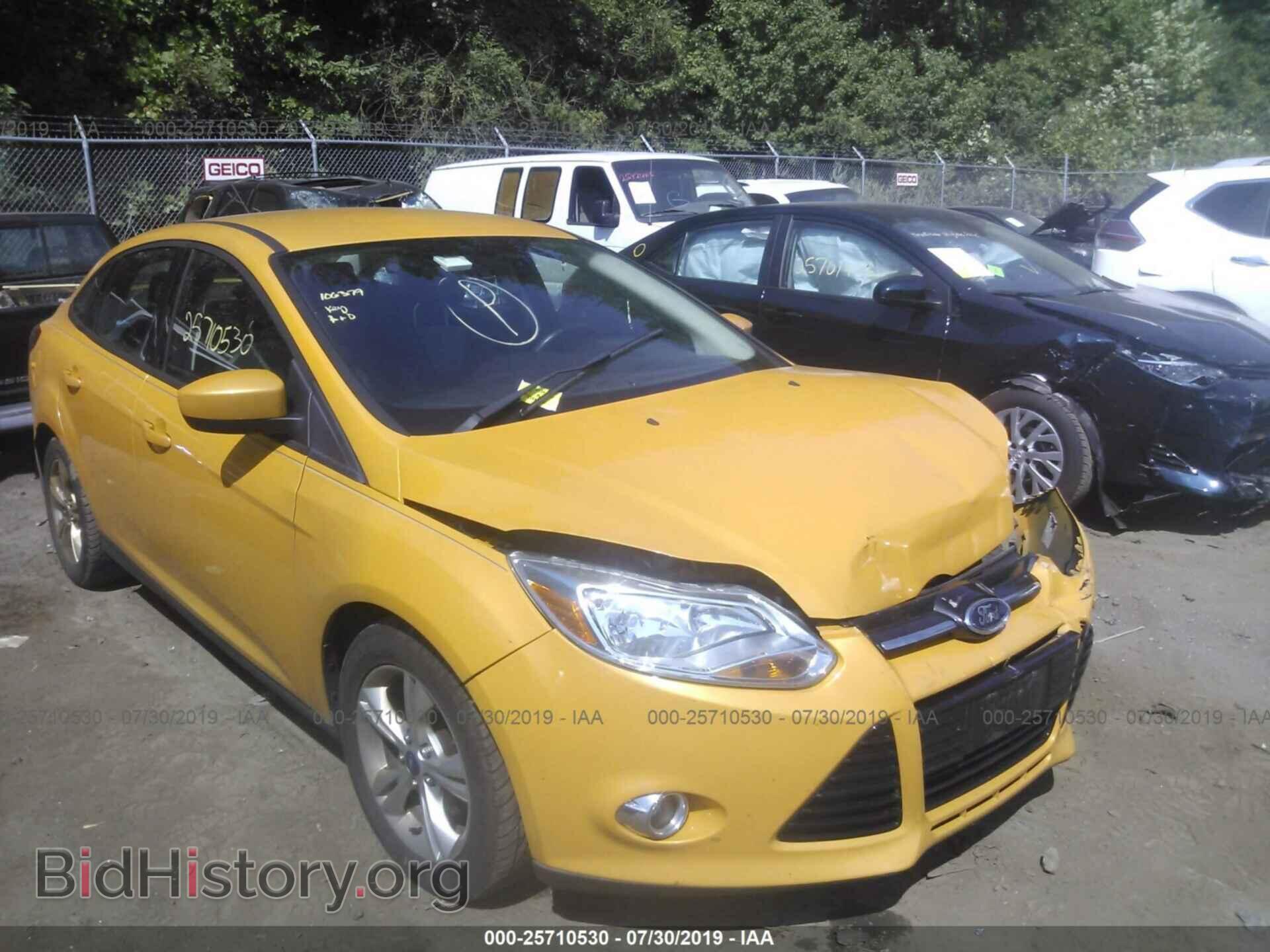 Photo 1FAHP3F27CL270067 - FORD FOCUS 2012
