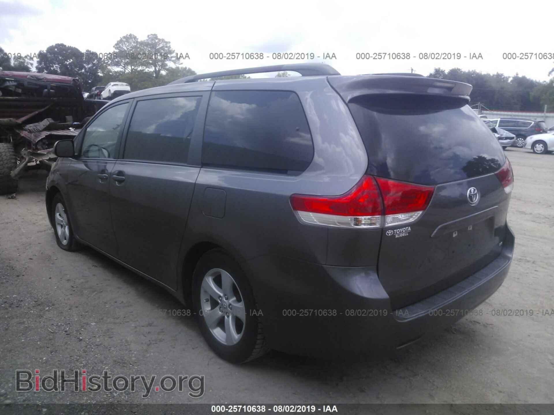 2011 TOYOTA SIENNA - VIN: 5TDKK3DC1BS068610 - Фото 3