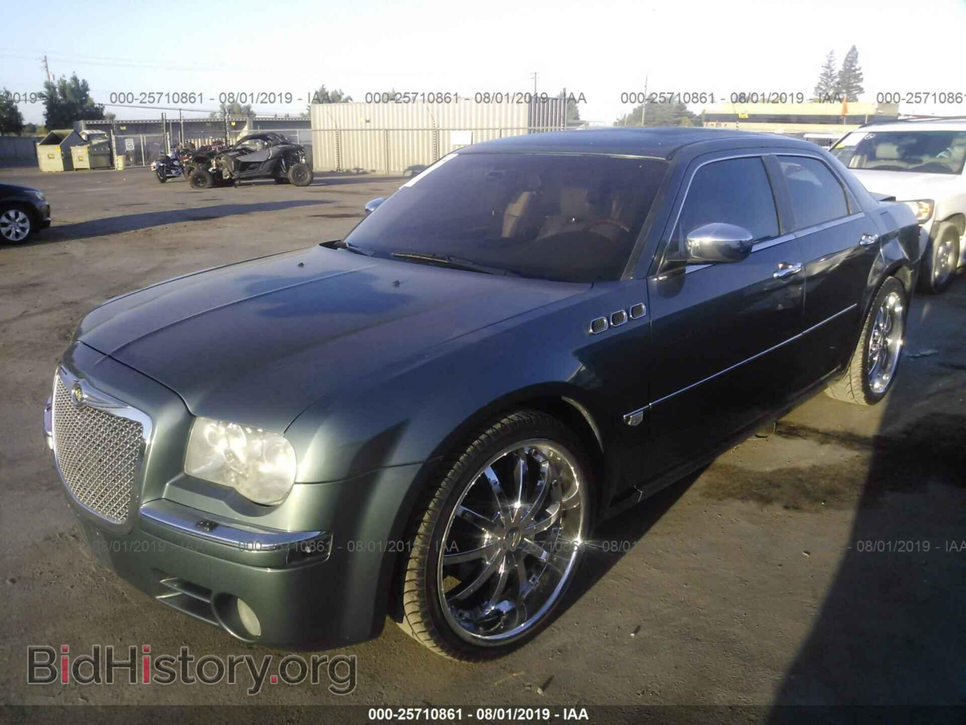 2005 CHRYSLER 300C - VIN: 2C3AA63H05H519496 - Фото 2