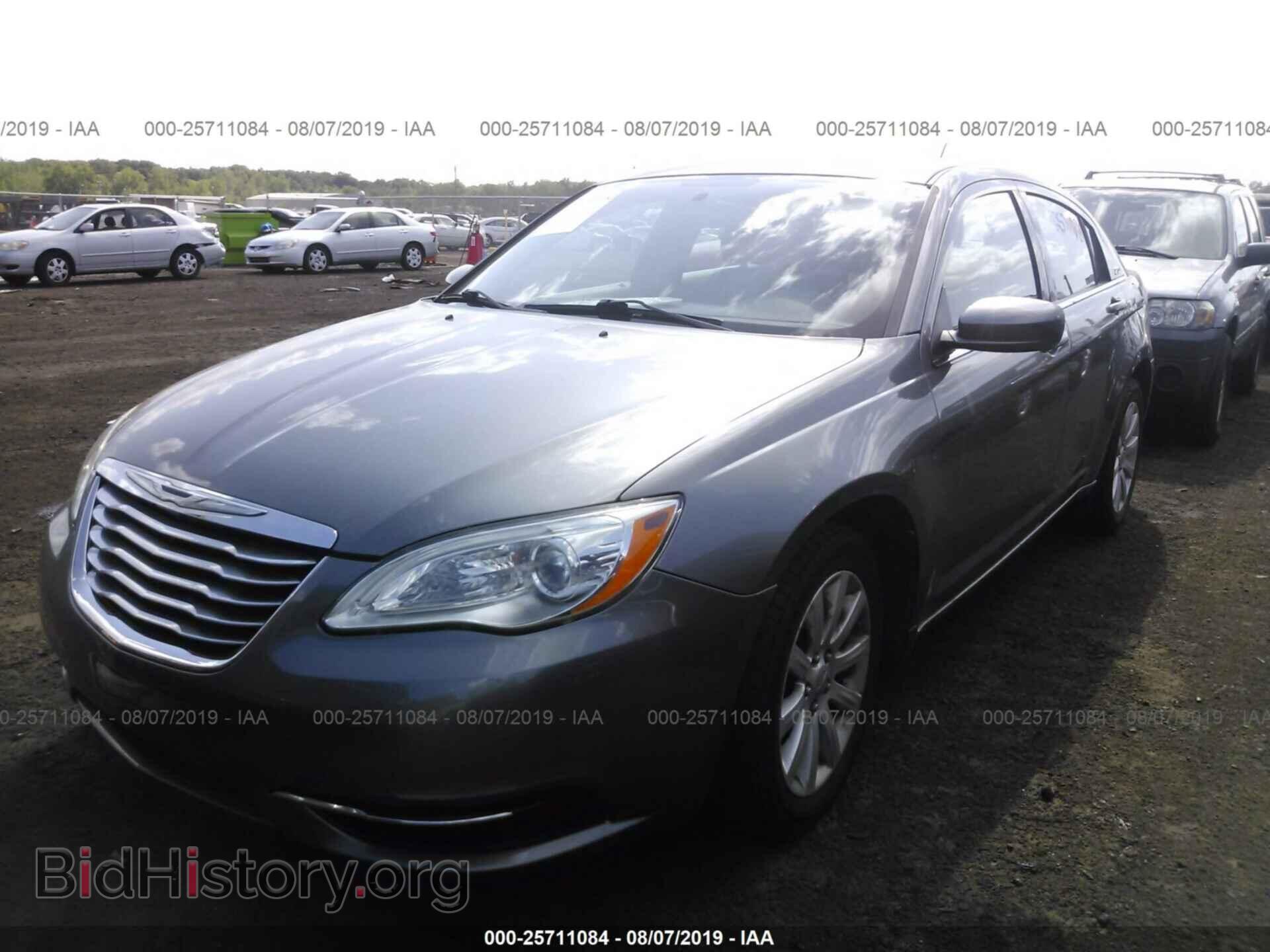 2012 CHRYSLER 200 - VIN: 1C3CCBBB9CN140364 - Фото 2