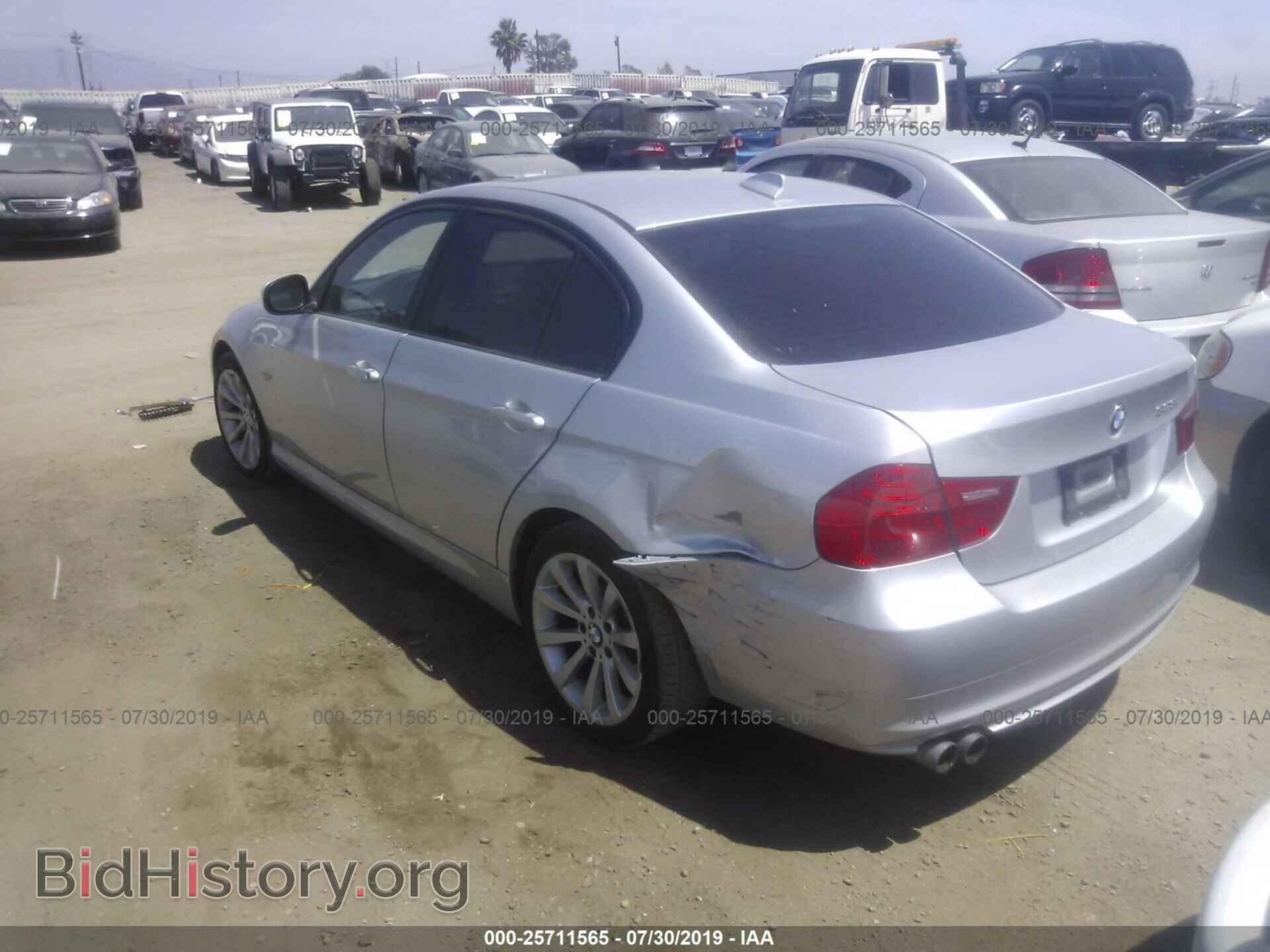 2011 BMW 328 - VIN: WBAPH5C58BA440523 - Фото 3
