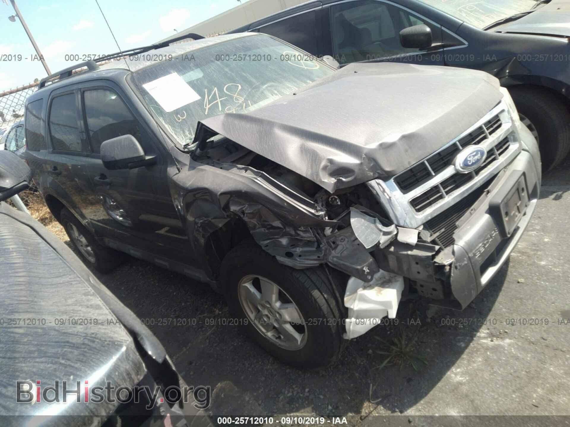 Фотография 1FMCU0C73BKC29995 - FORD ESCAPE 2011