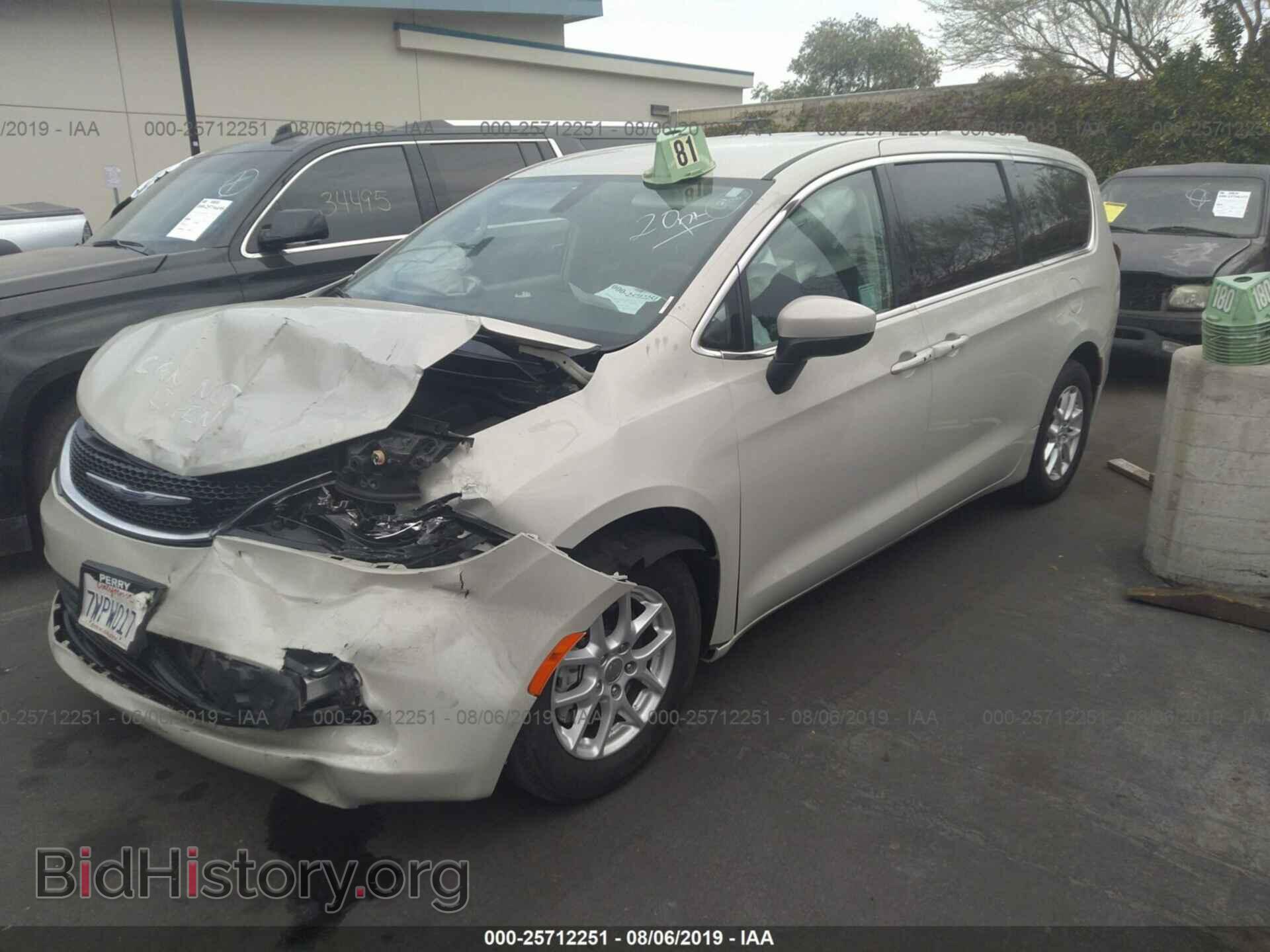 2017 CHRYSLER PACIFICA - VIN: 2C4RC1DG1HR623270 - Фото 2