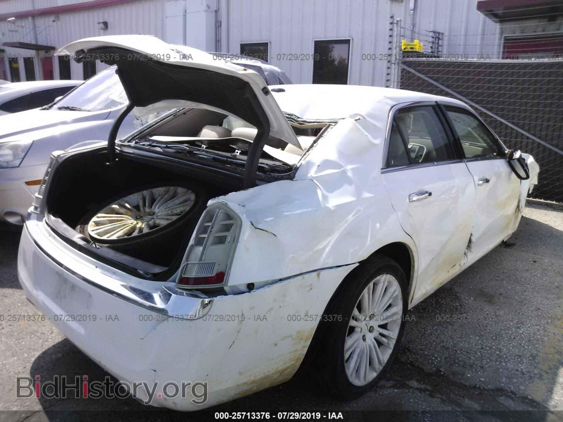 2012 CHRYSLER 300C - VIN: 2C3CCAET0CH136825 - Фото 4