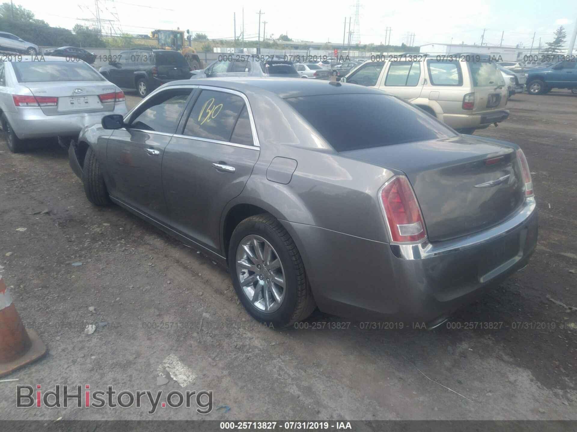 2012 CHRYSLER 300 - VIN: 2C3CCACG2CH250699 - Фото 3