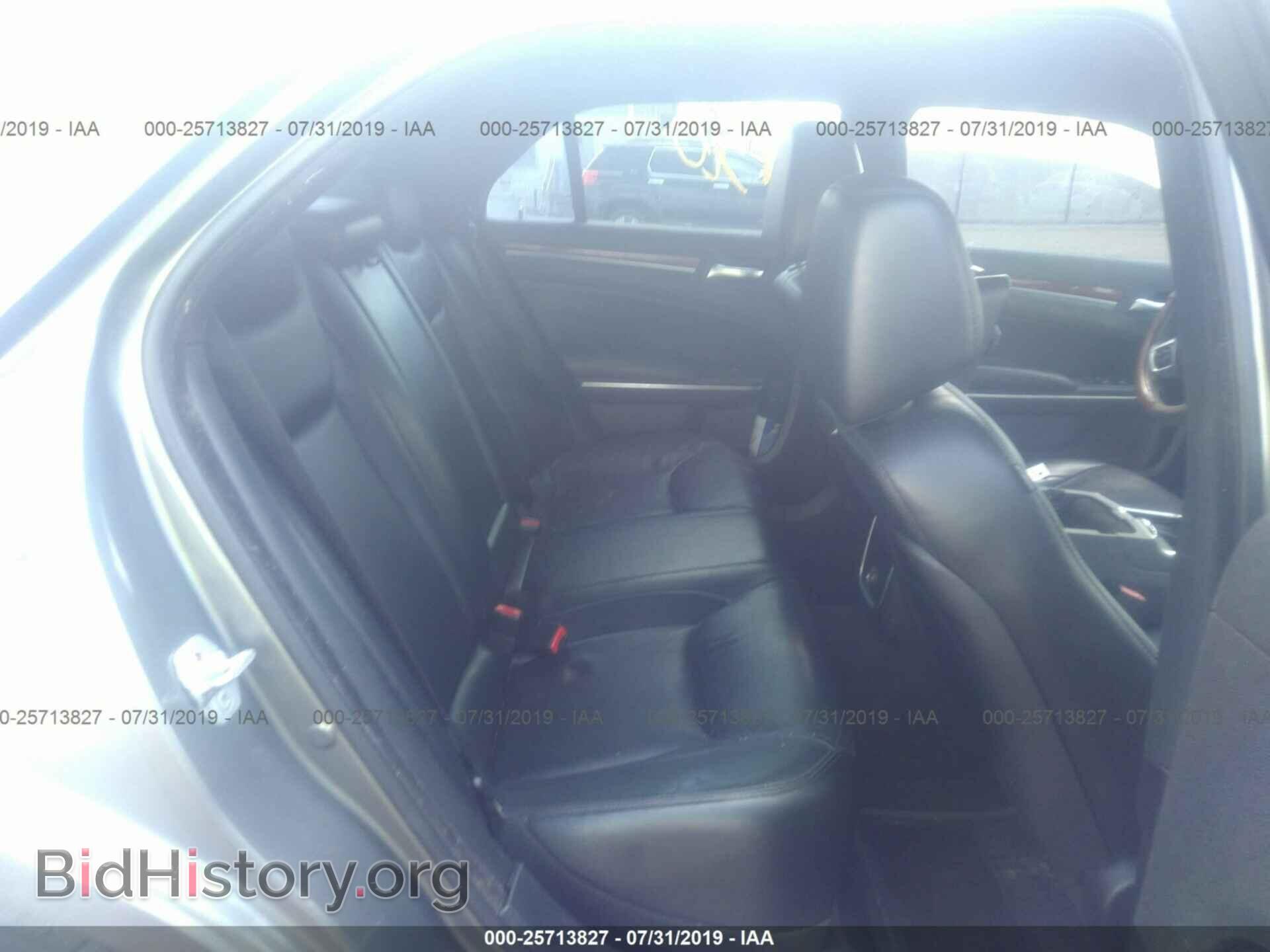 2012 CHRYSLER 300 - VIN: 2C3CCACG2CH250699 - Фото 8