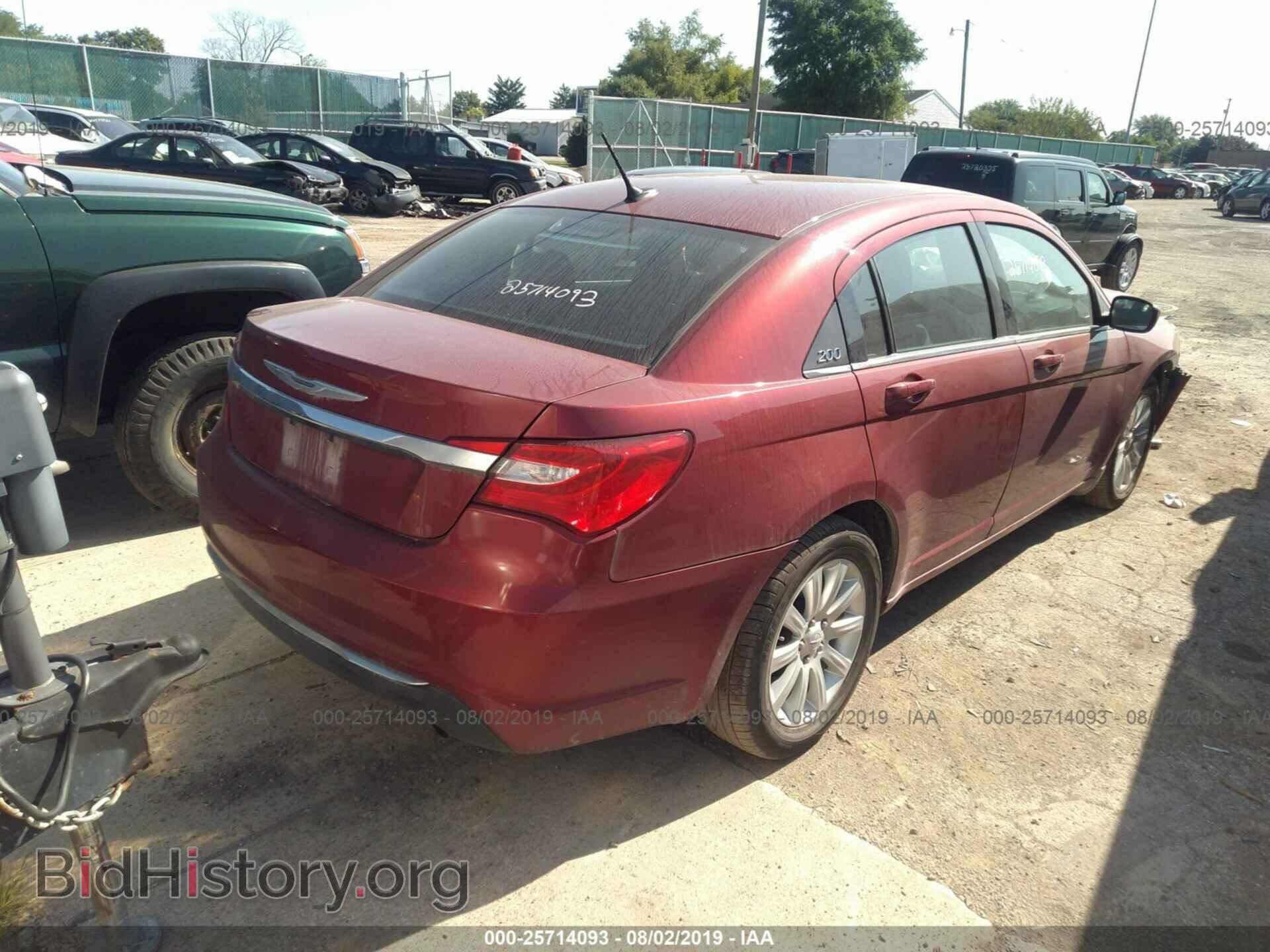 2014 CHRYSLER 200 - VIN: 1C3CCBBB2EN102042 - Фото 4