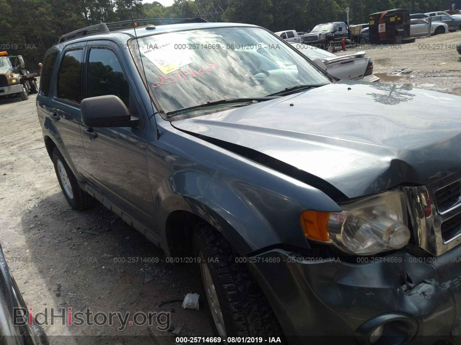 Фотография 1FMCU0DG6BKA82750 - FORD ESCAPE 2011