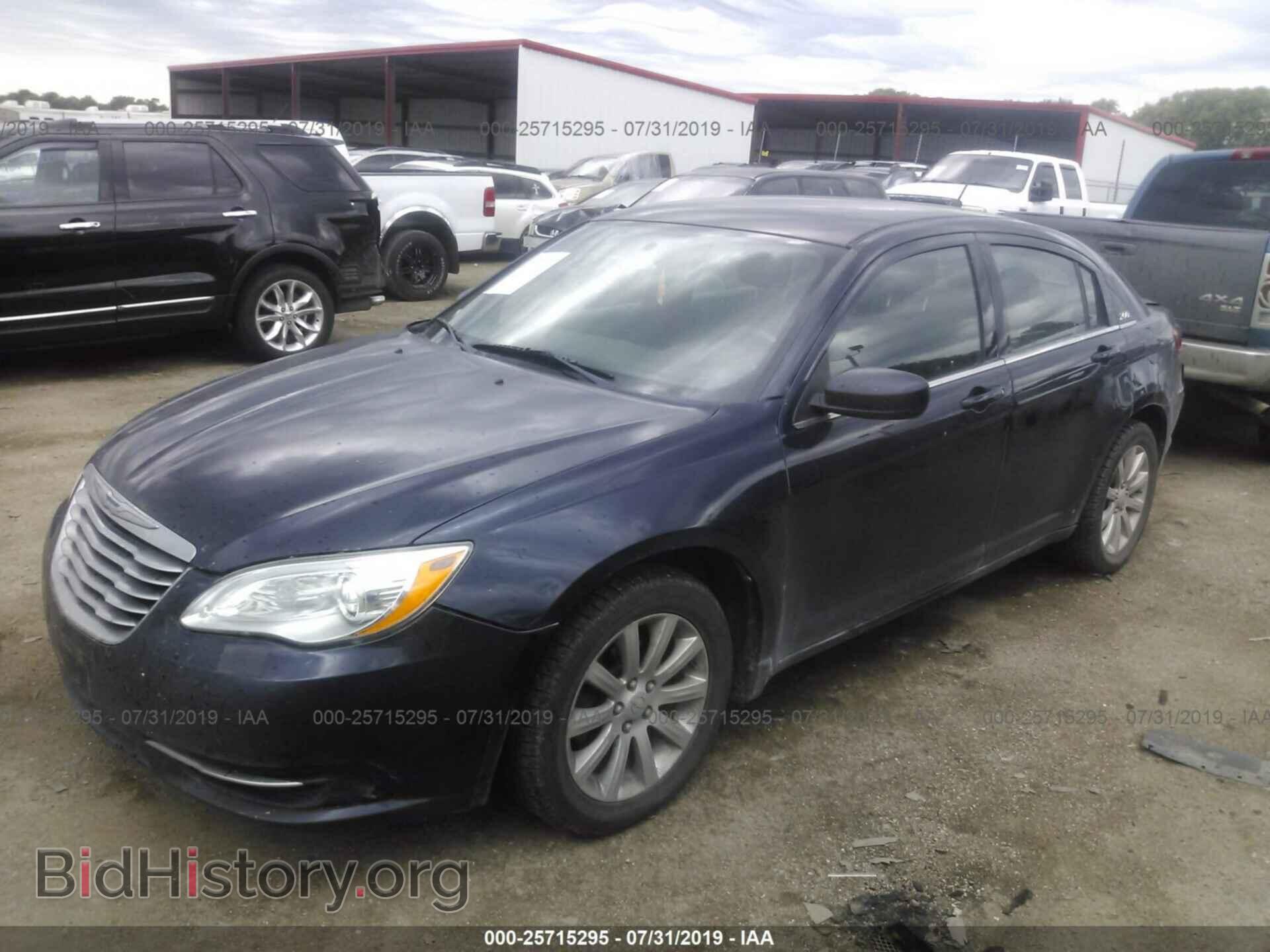 2012 CHRYSLER 200 - VIN: 1C3CCBBB9CN143460 - Фото 2