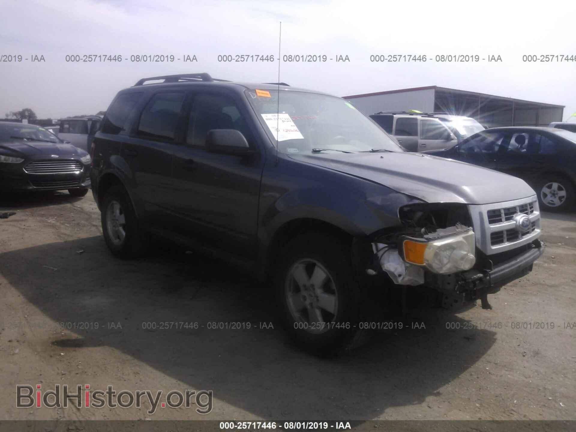 Photo 1FMCU0C76BKB64897 - FORD ESCAPE 2011