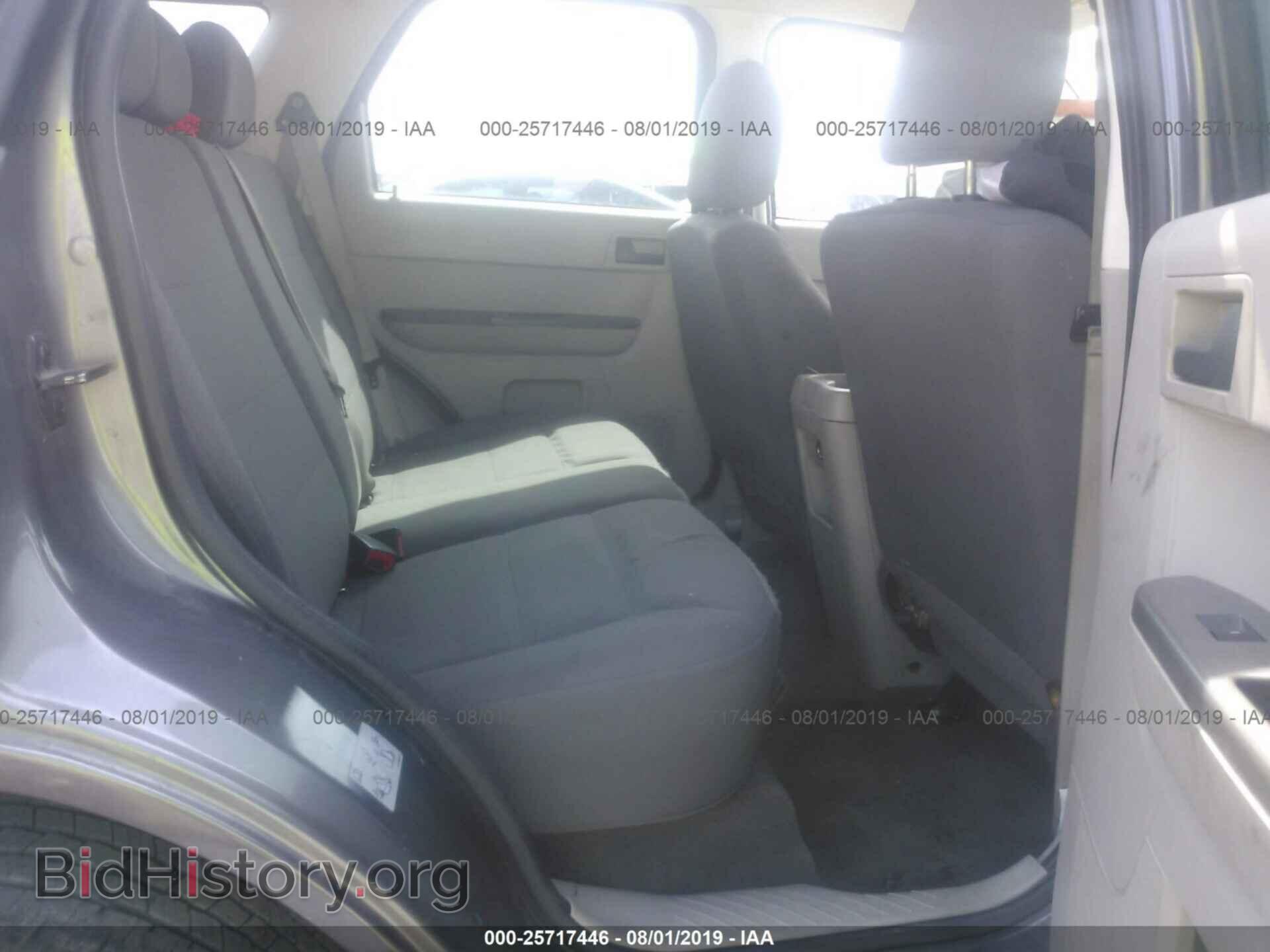 2011 FORD ESCAPE - VIN: 1FMCU0C76BKB64897 - Photo 8