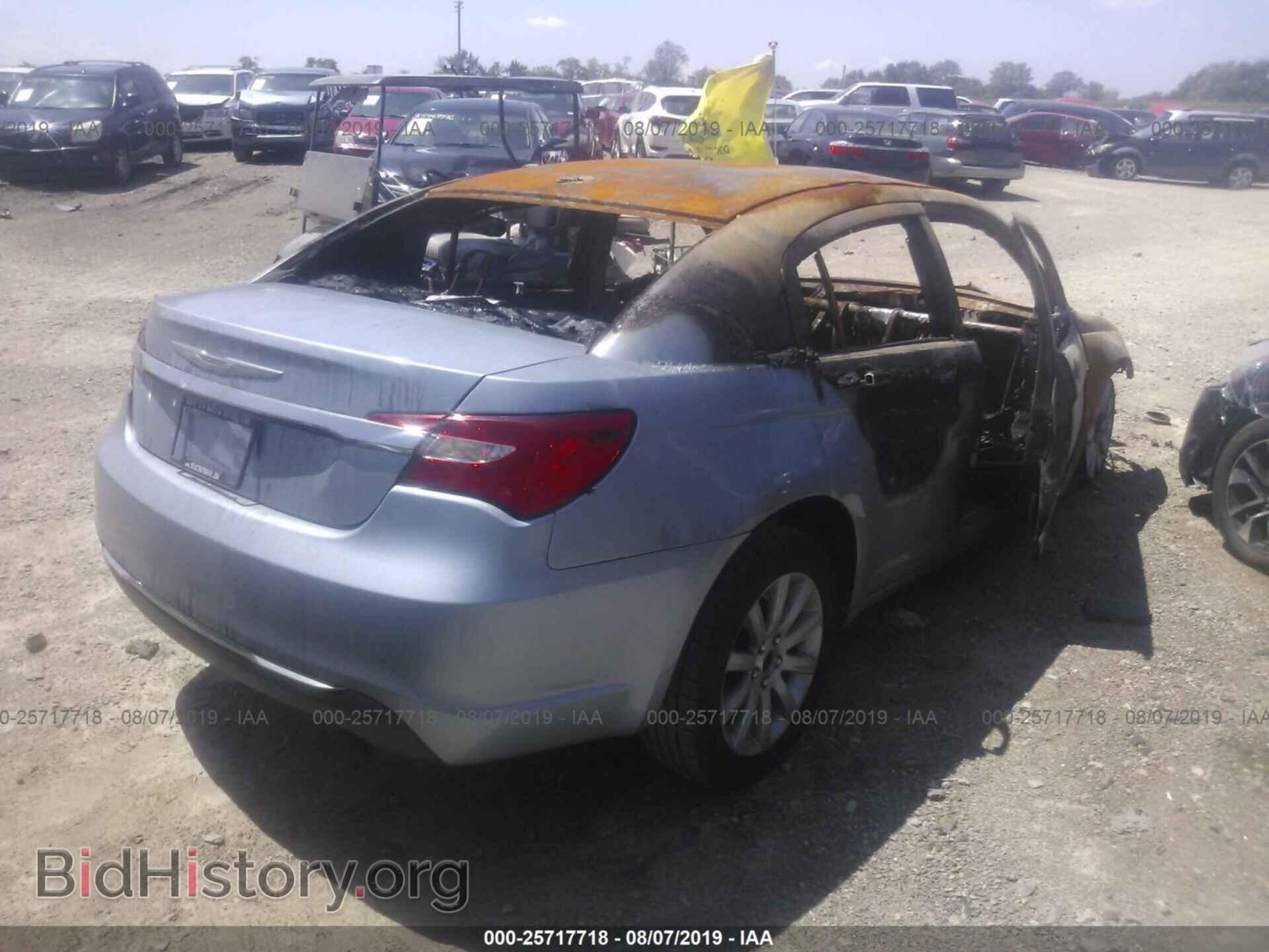 2014 CHRYSLER 200 - VIN: 1C3CCBAB5EN231524 - Фото 4