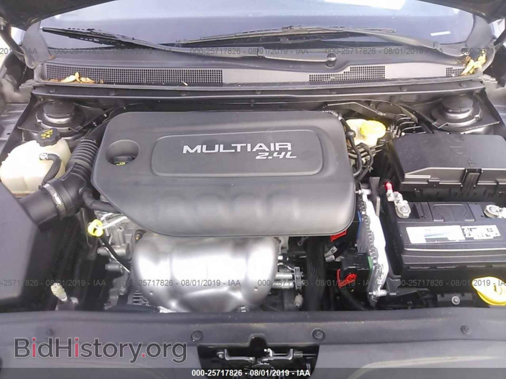 2015 CHRYSLER 200 - VIN: 1C3CCCAB2FN732331 - Фото 10