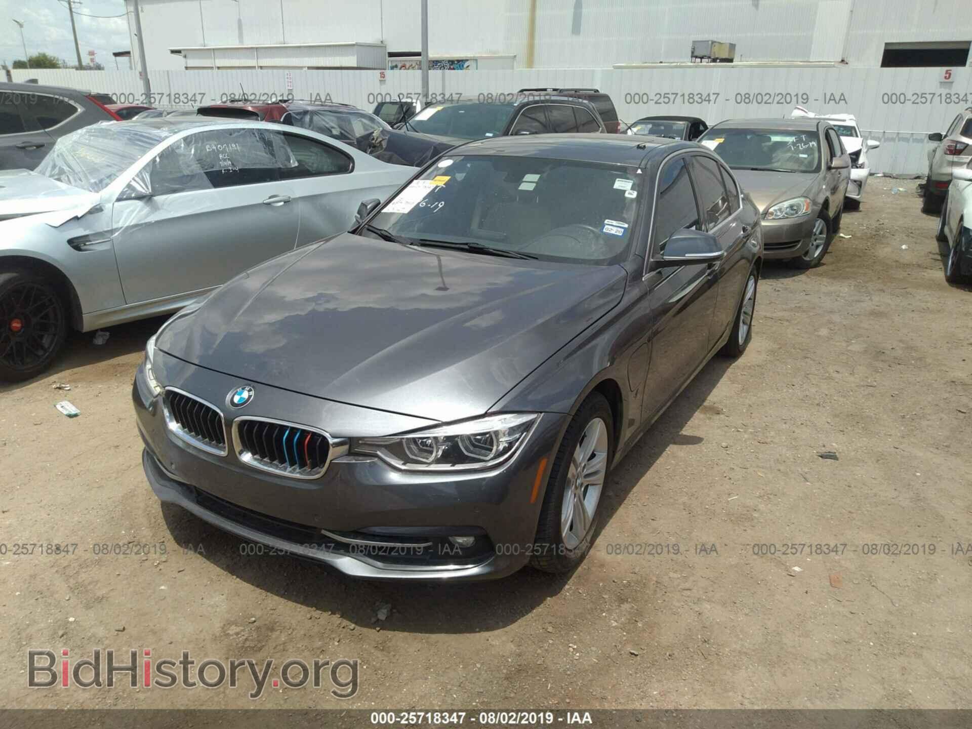 2017 BMW 330E - VIN: WBA8E1C3XHA156517 - Фото 2