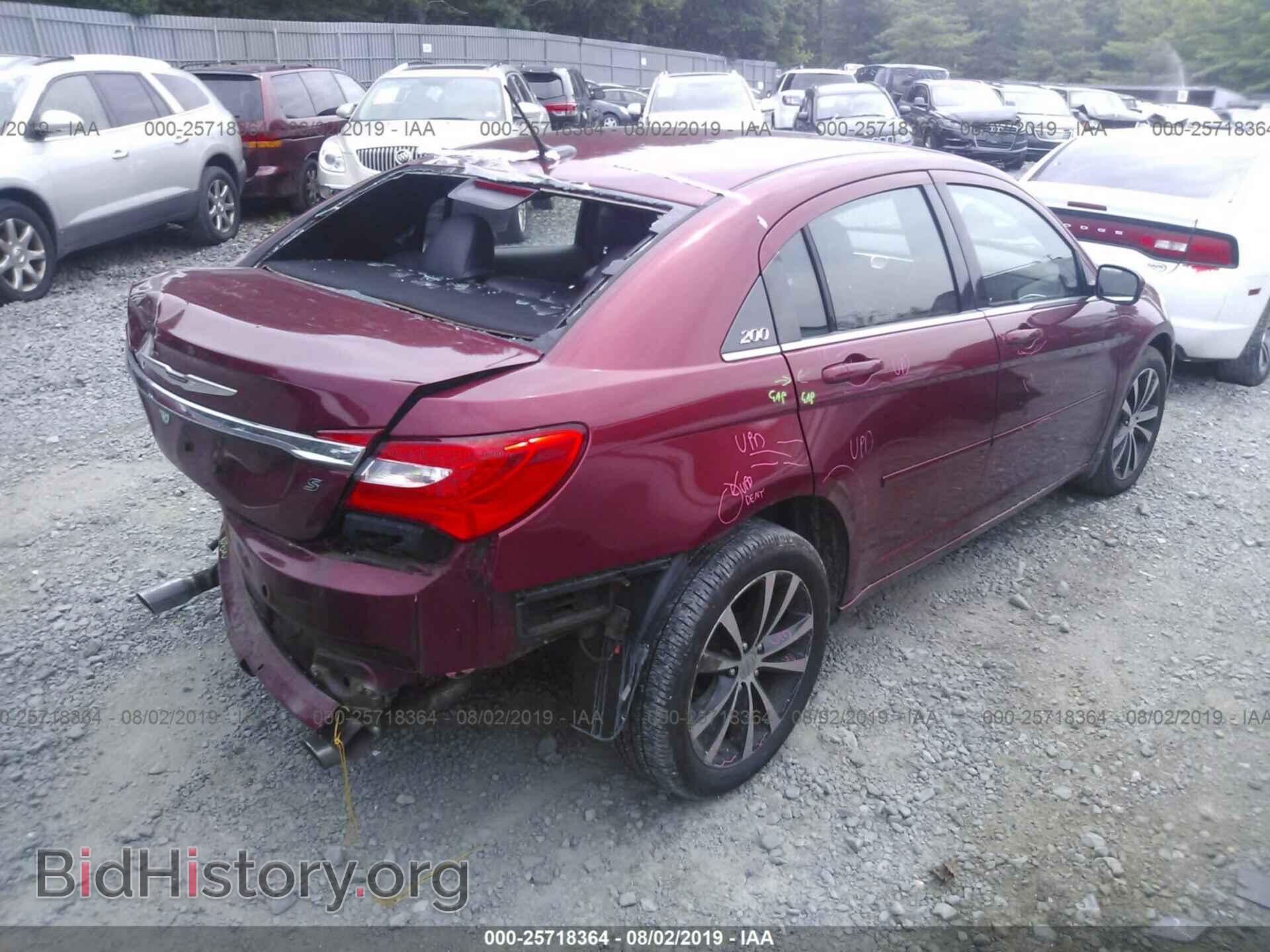 2011 CHRYSLER 200 - VIN: 1C3BC8FG1BN567279 - Фото 4