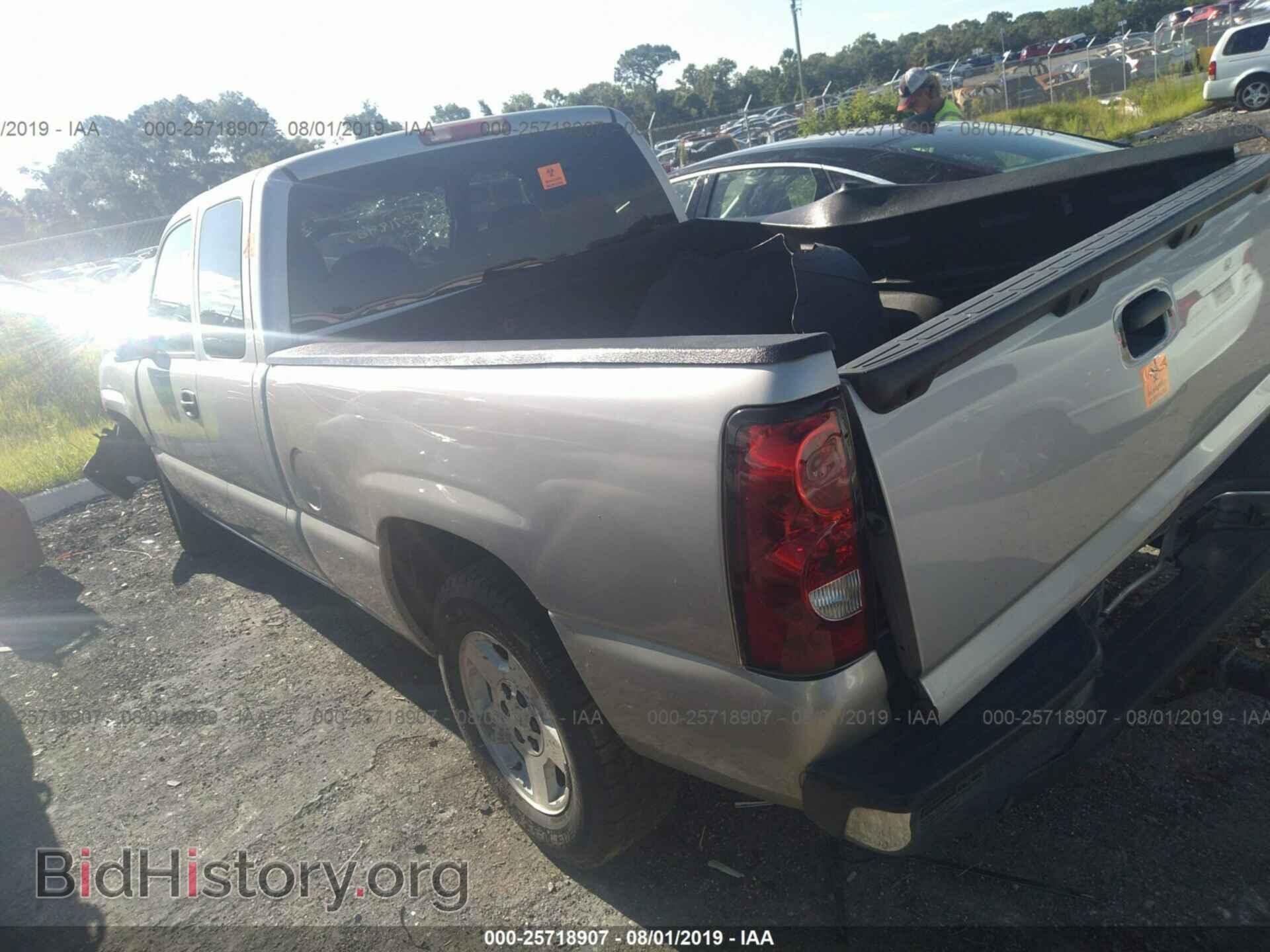 2006 CHEVROLET SILVERADO - VIN: 2GCEC19V461116011 - Фото 3