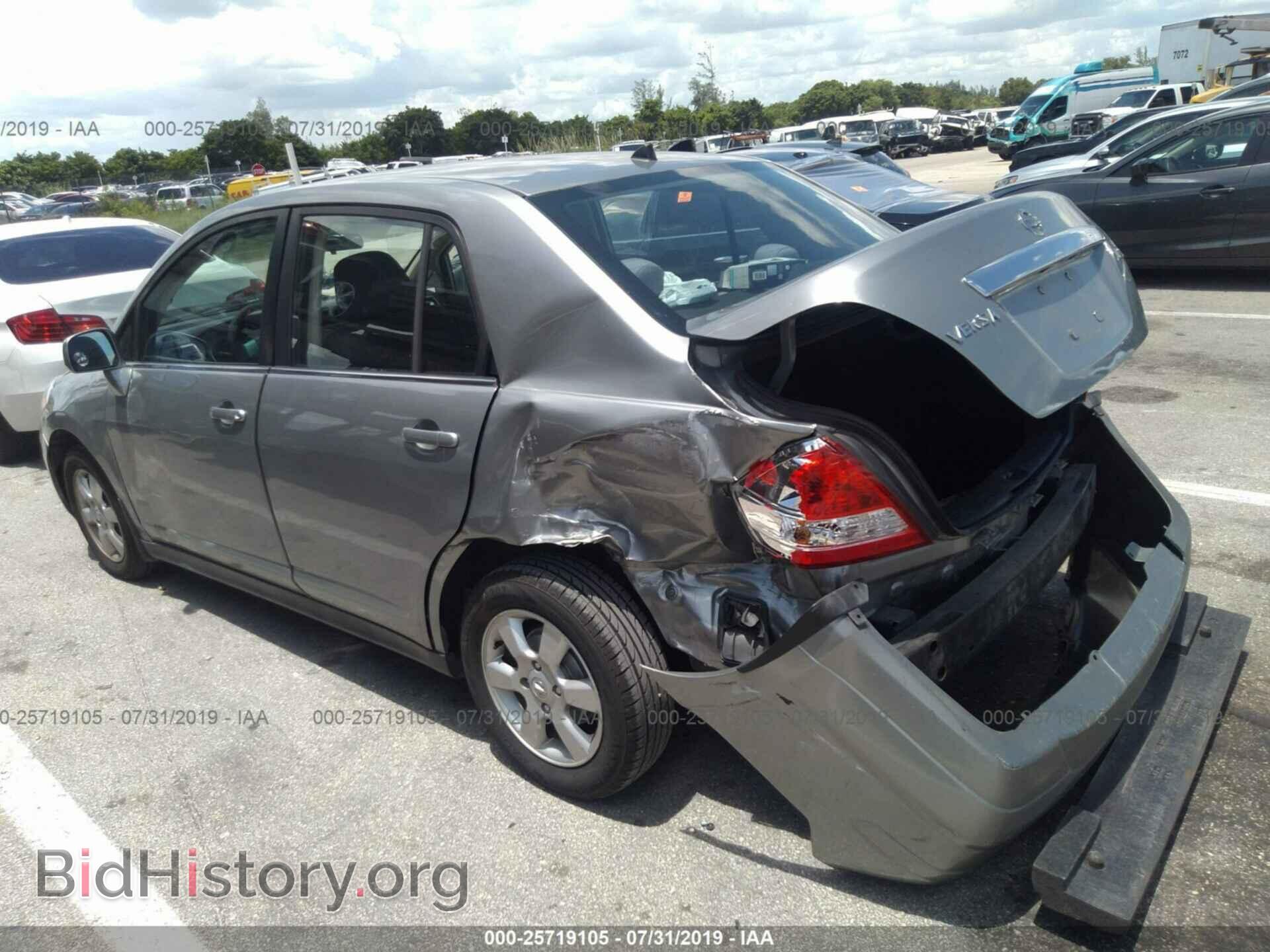 2008 NISSAN VERSA - VIN: 3N1BC11E78L397823 - Фото 3