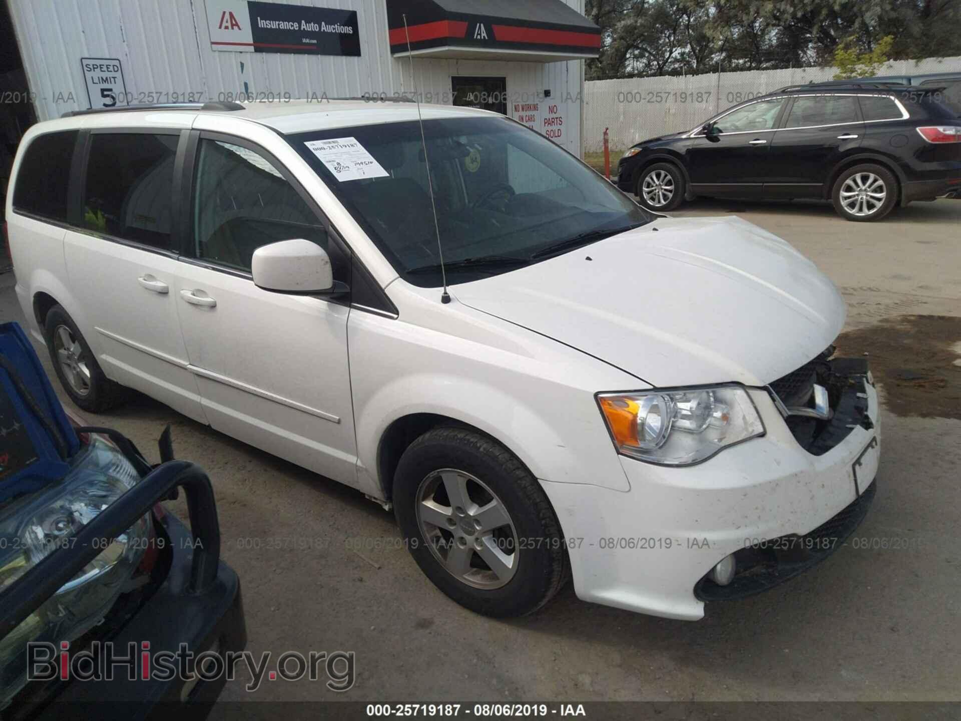 Photo 2D4RN5DG9BR764633 - DODGE GRAND CARAVAN 2011