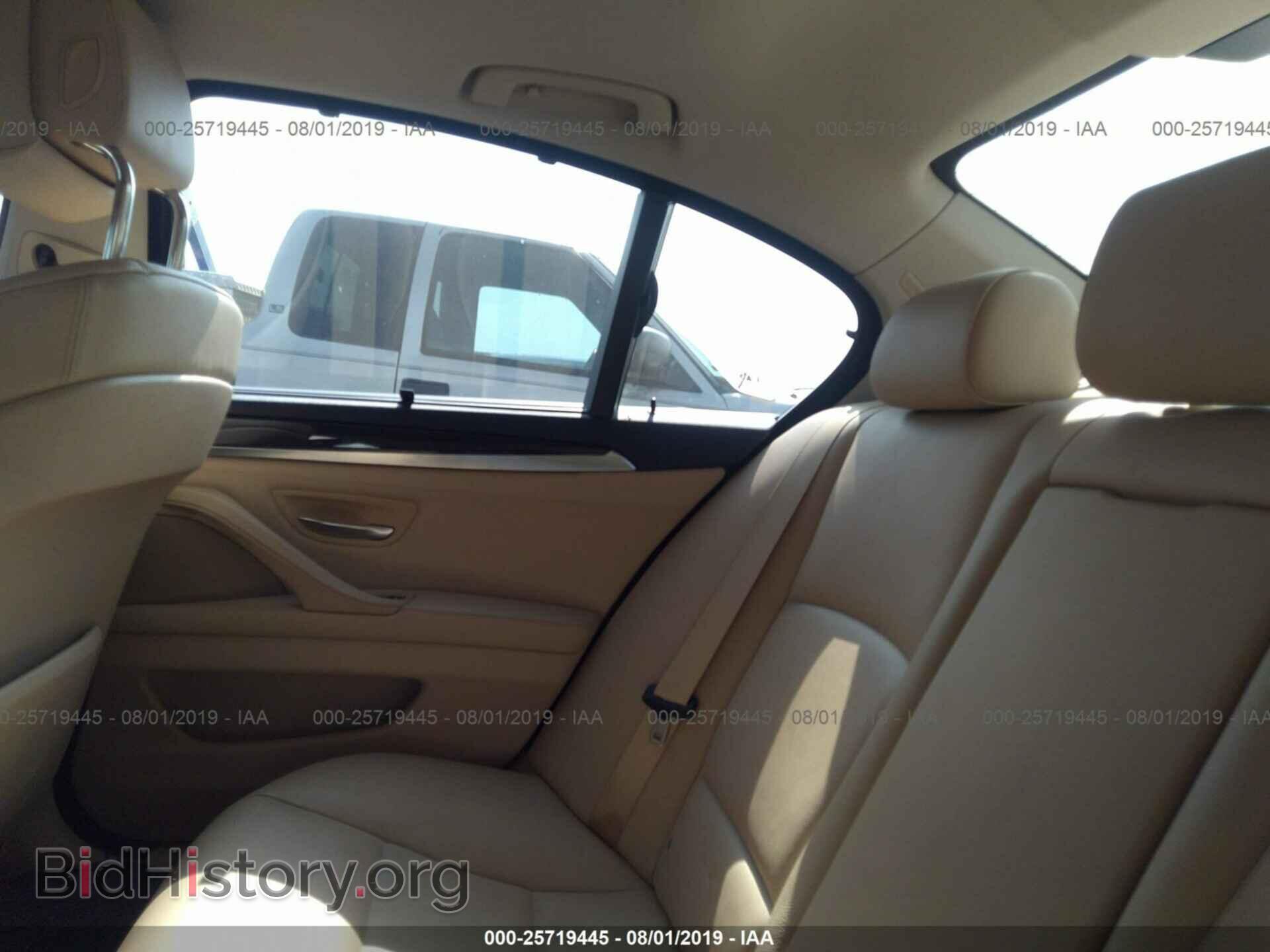 2011 BMW 528 - VIN: WBAFR1C50BDS35844 - Фото 8
