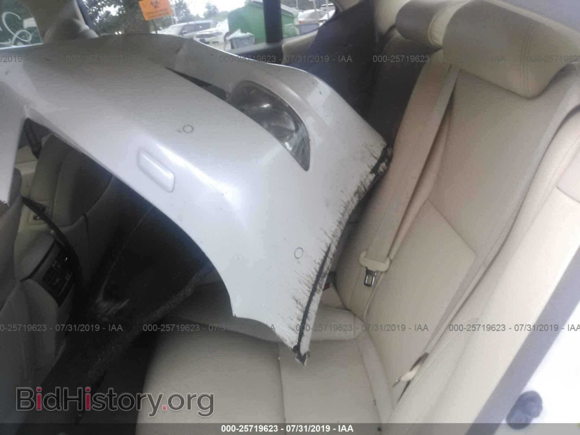2011 LEXUS LS - VIN: JTHCL5EF3B5009794 - Фото 8