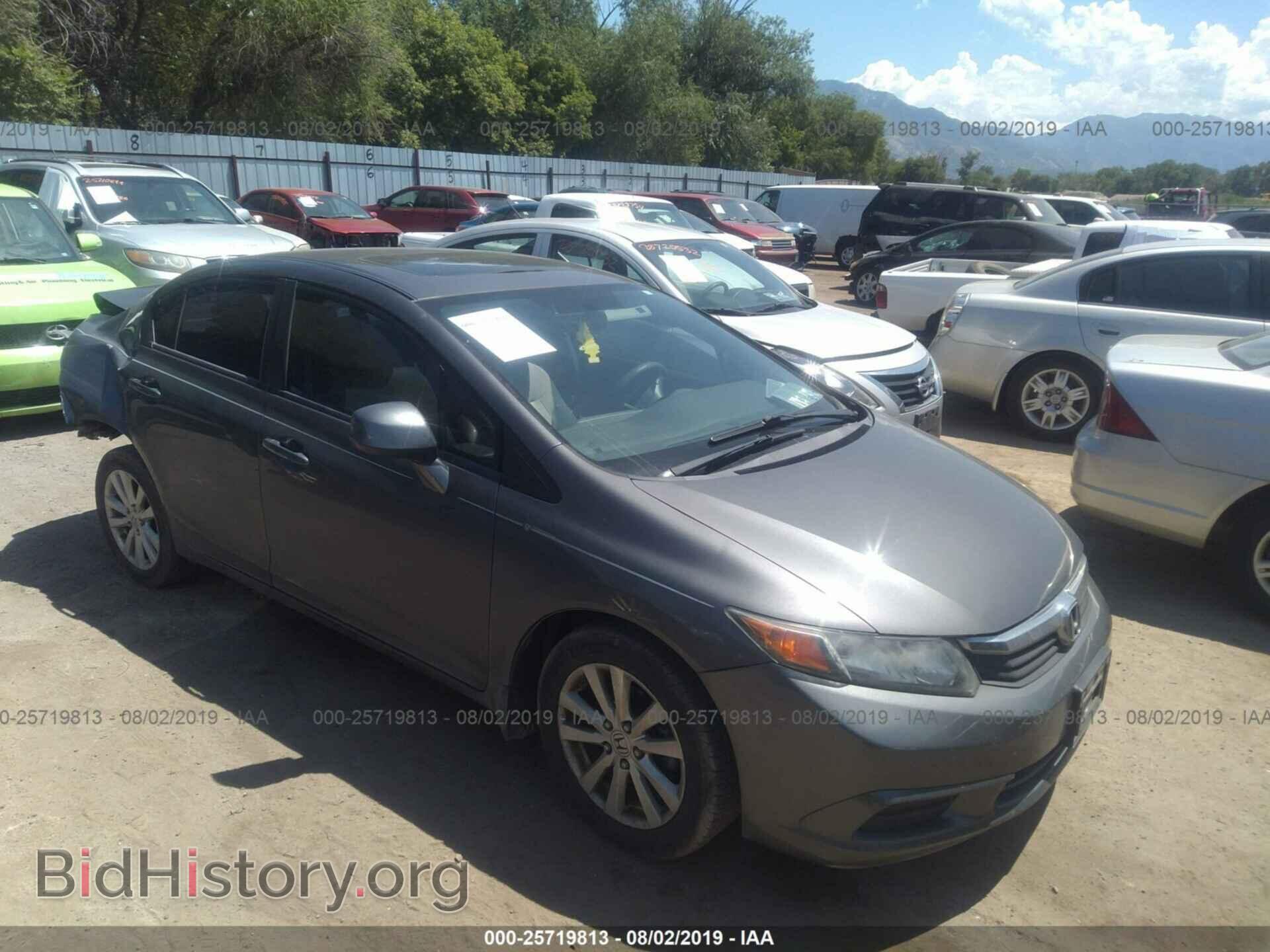 Photo 2HGFB2F8XCH587869 - HONDA CIVIC 2012