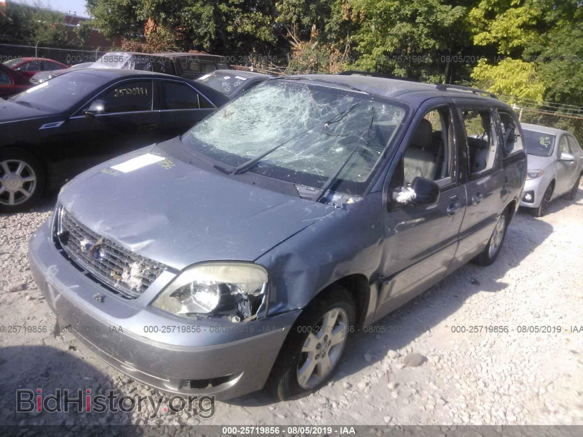 2004 FORD FREESTAR - VIN: 2FMDA58264BA79238 - Фото 2