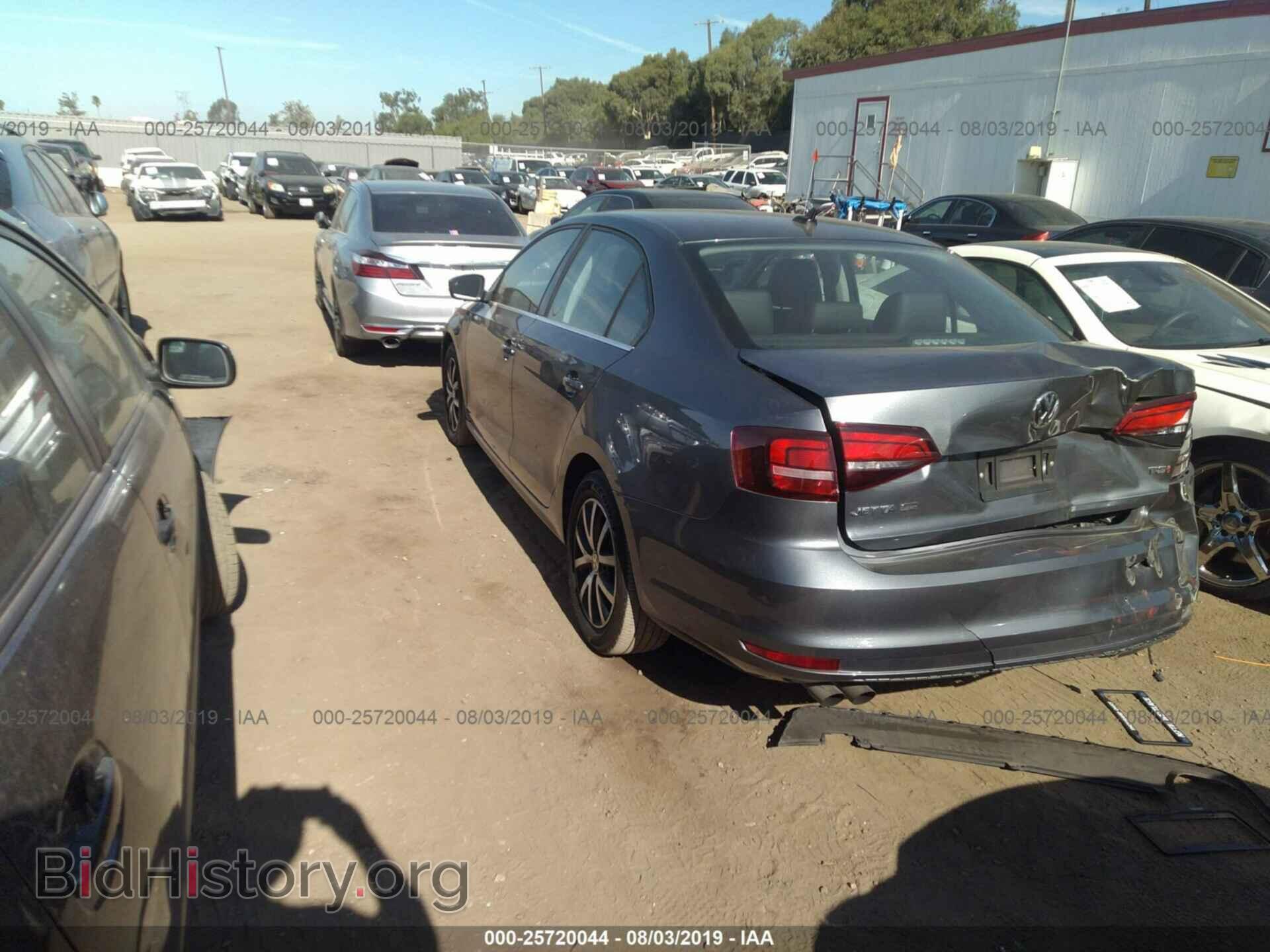 2017 VOLKSWAGEN JETTA - VIN: 3VWDB7AJXHM413464 - Photo 3