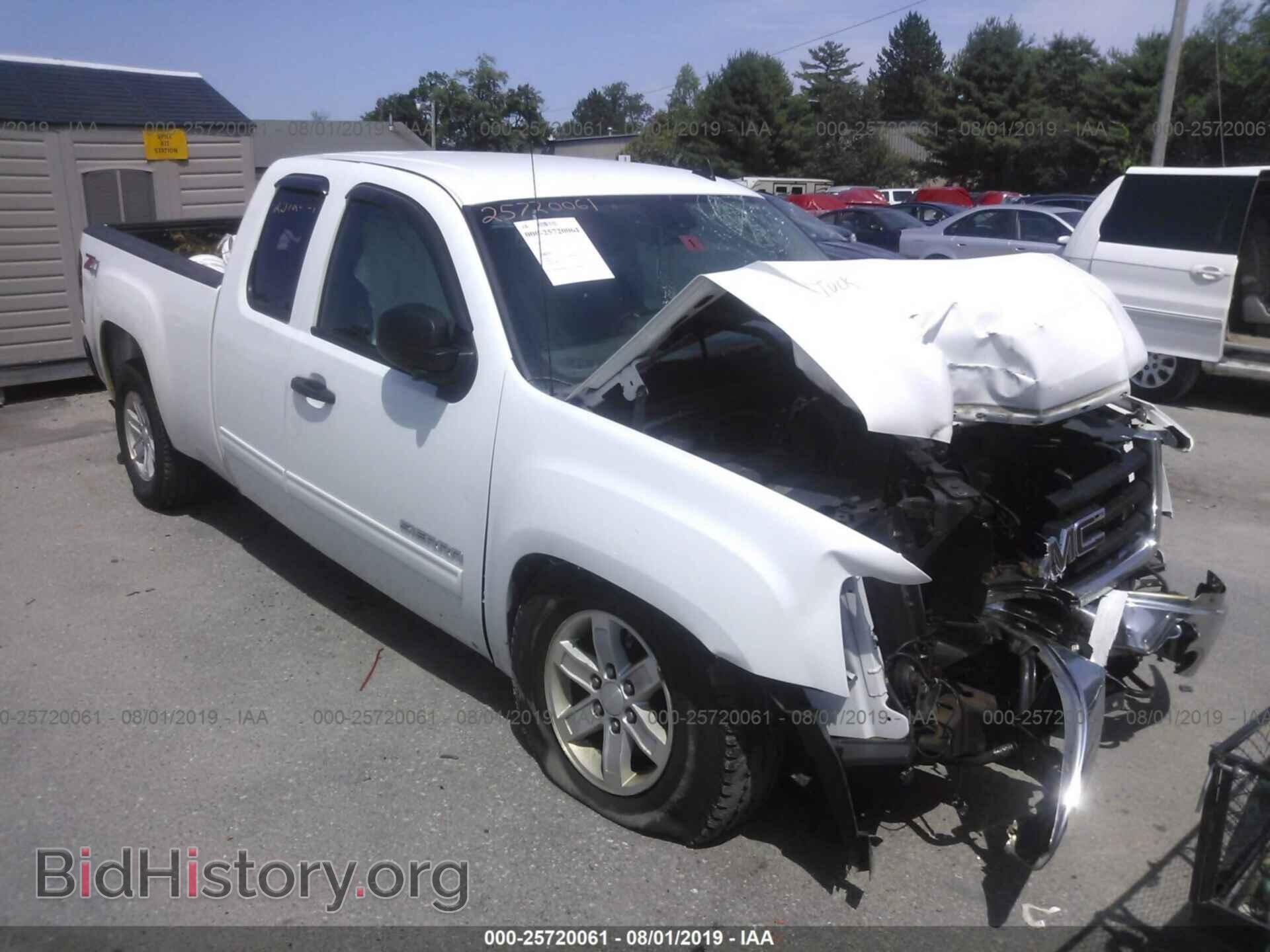 Photo 1GTR2VE33BZ163533 - GMC SIERRA 2011