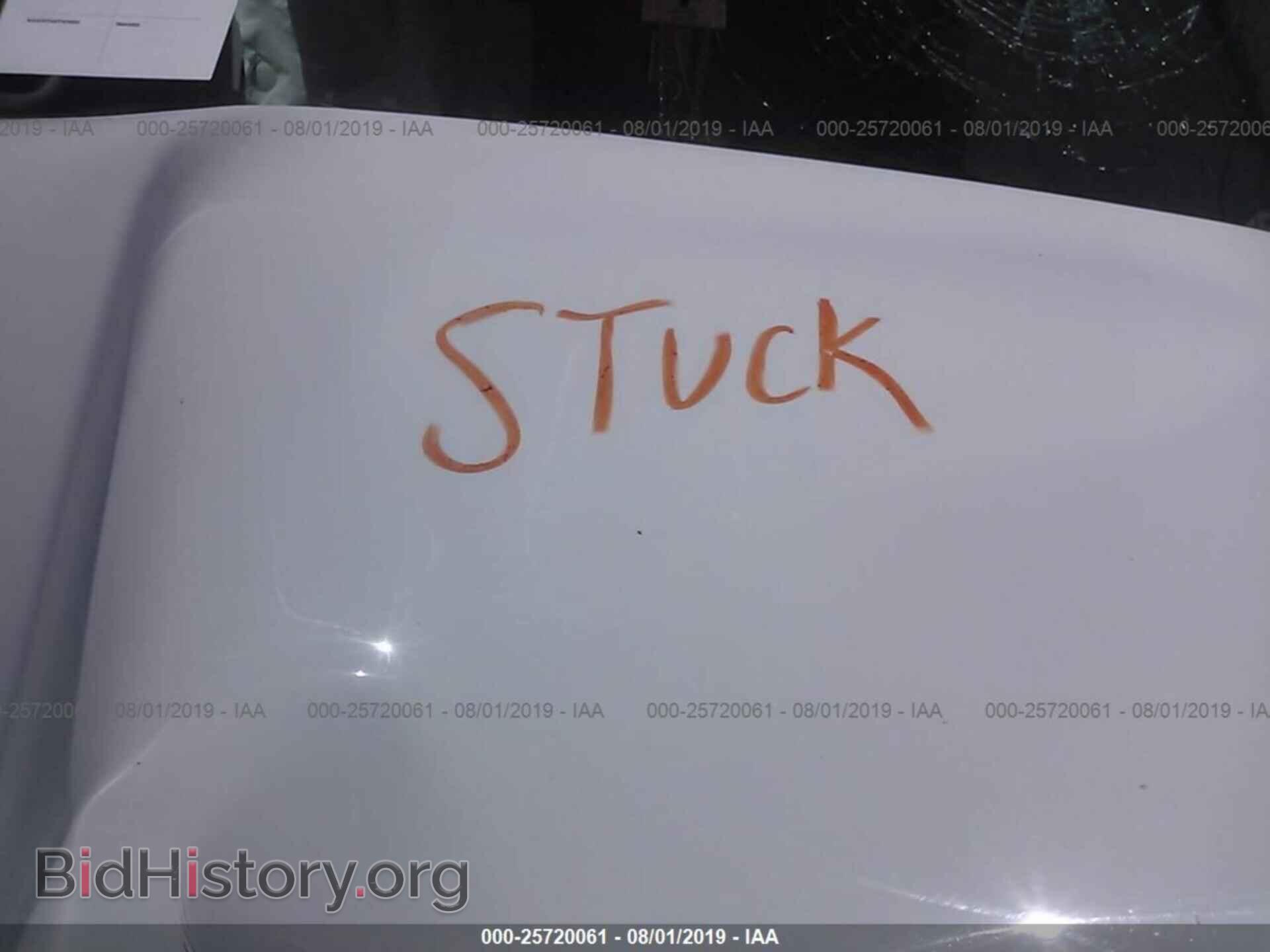 2011 GMC SIERRA - VIN: 1GTR2VE33BZ163533 - Фото 10