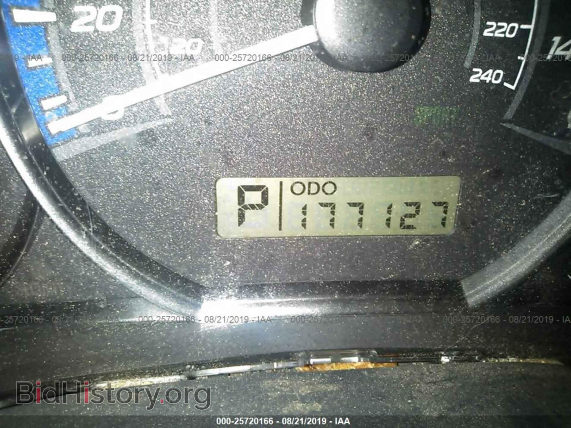 2011 SUBARU FORESTER - VIN: JF2SHADC9BH769002 - Фото 7