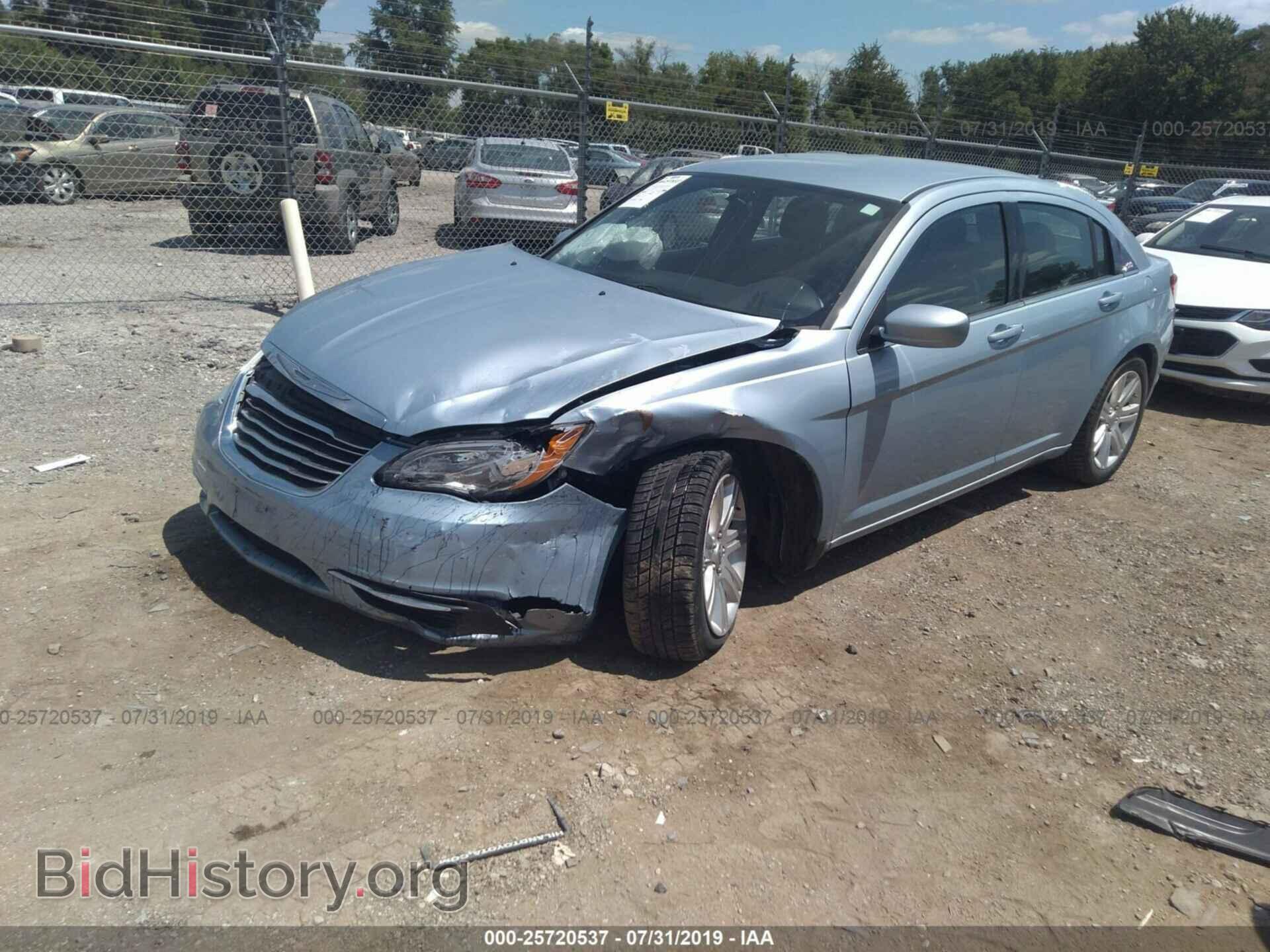 2013 CHRYSLER 200 - VIN: 1C3CCBBBXDN695549 - Photo 2