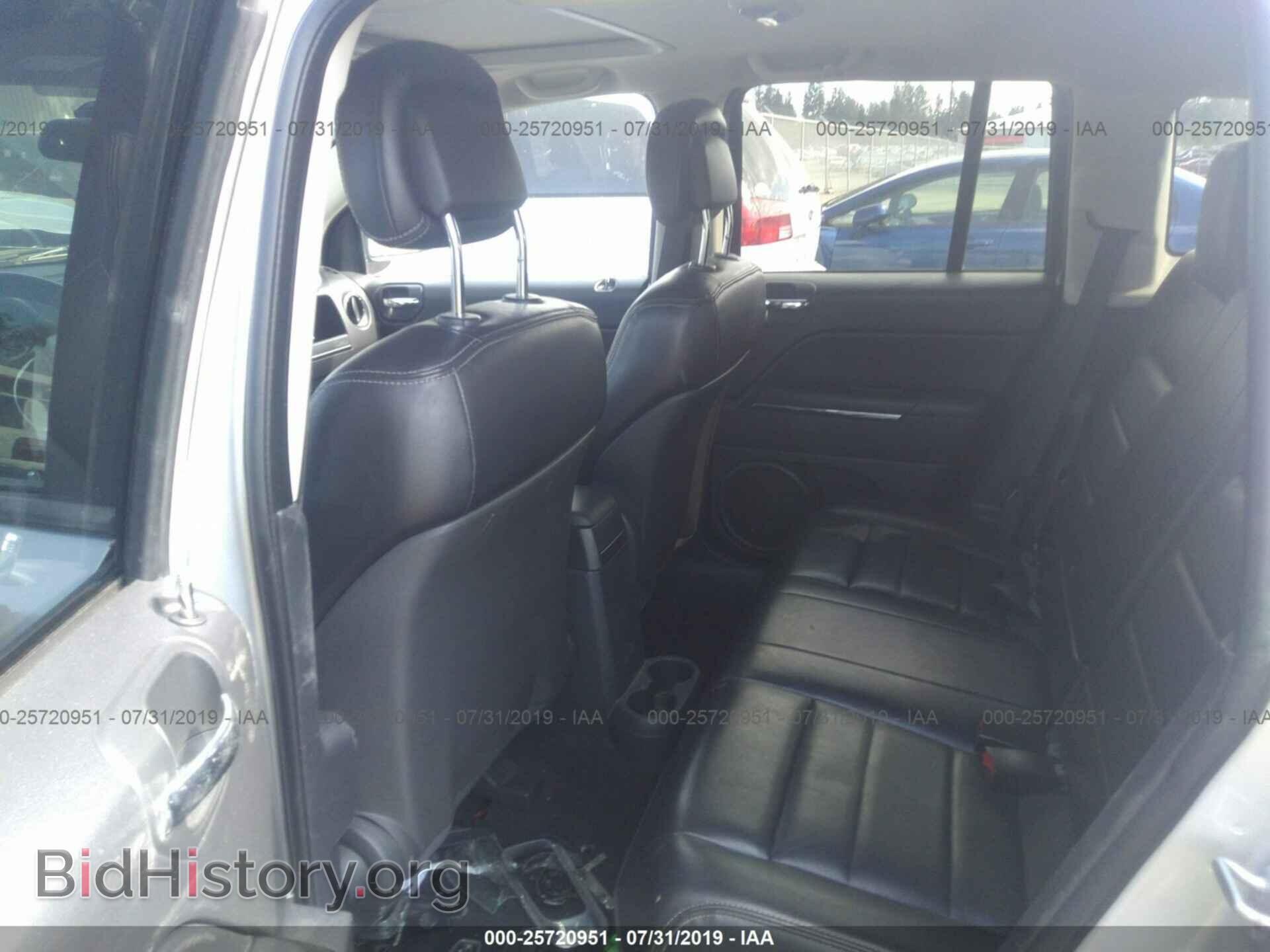 2011 JEEP COMPASS - VIN: 1J4NF5FB8BD247895 - Photo 8