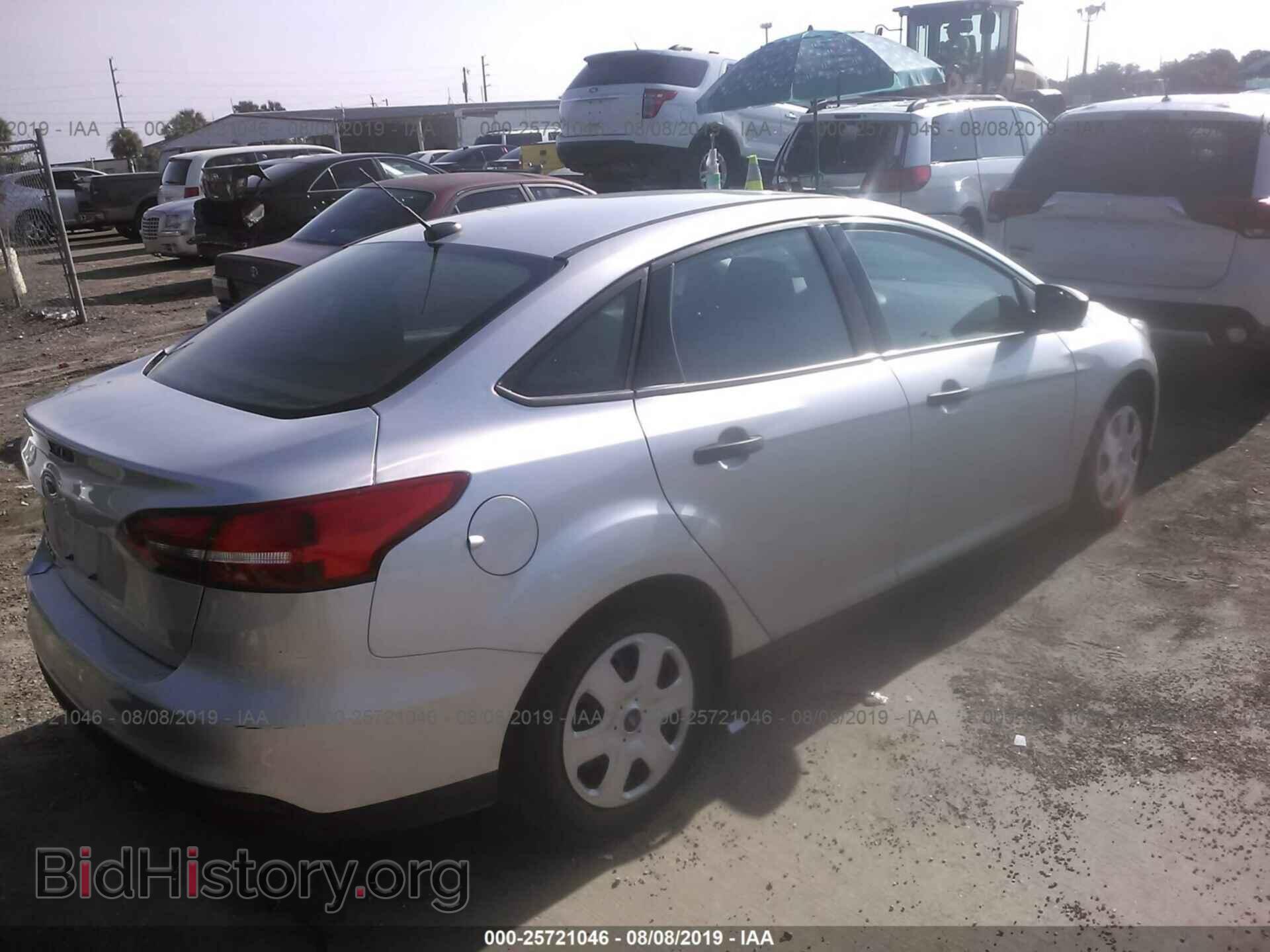 2017 FORD FOCUS - VIN: 1FADP3E23HL302911 - Photo 4