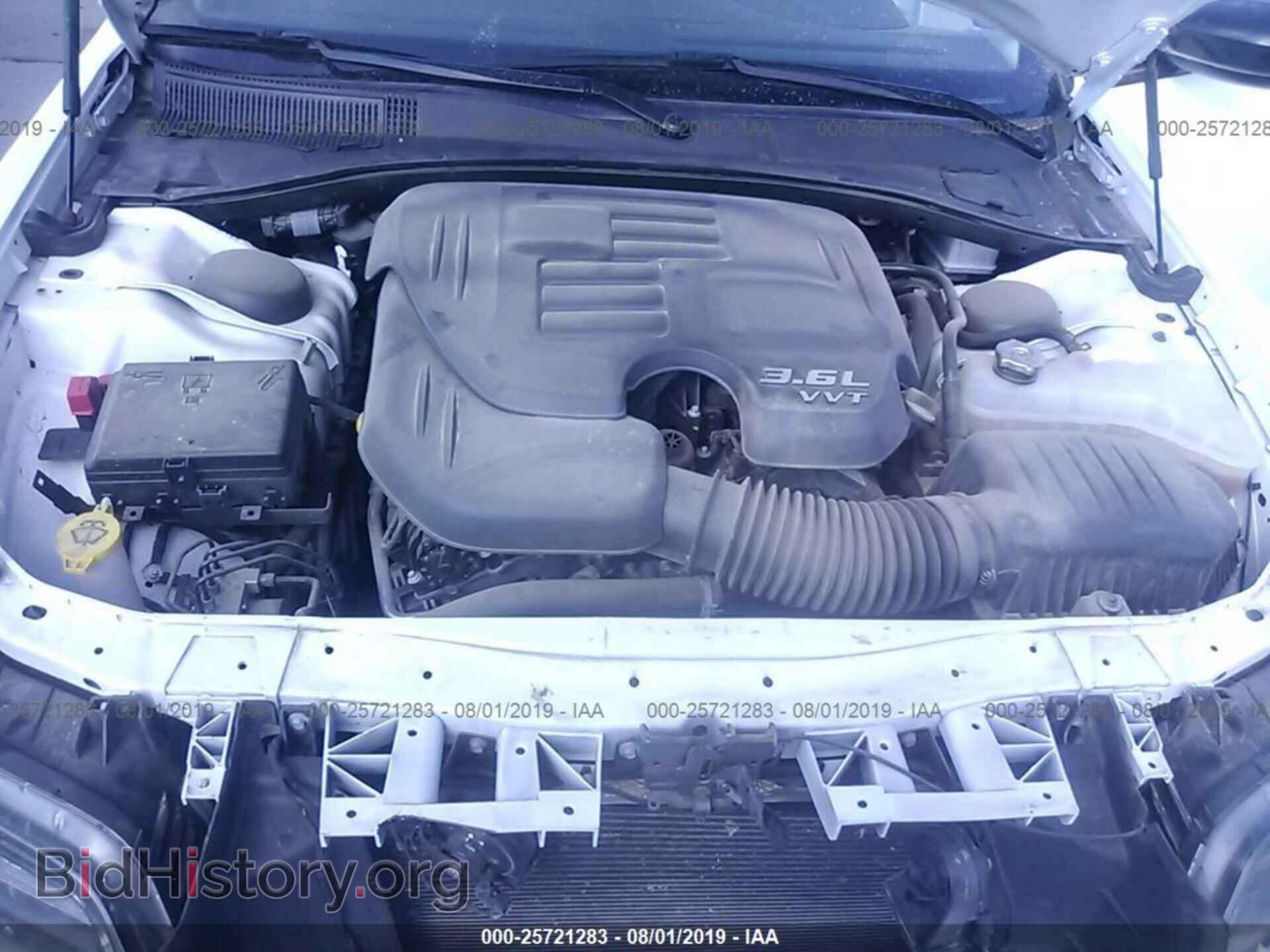2018 CHRYSLER 300 - VIN: 2C3CCAAG7JH320293 - Фото 10