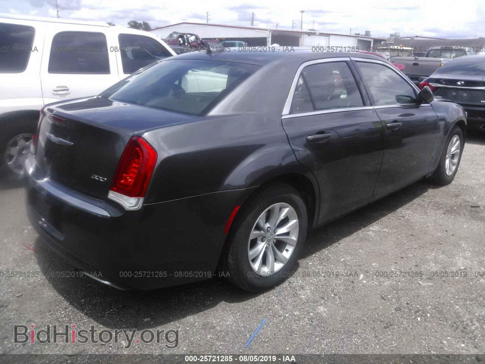 2015 CHRYSLER 300 - VIN: 2C3CCAAG1FH930035 - Фото 4