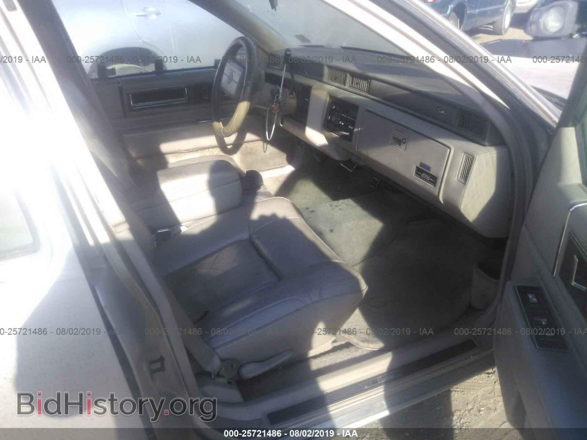 1991 CADILLAC DEVILLE - VIN: 1G6CD53B0M4243952 - Photo 5