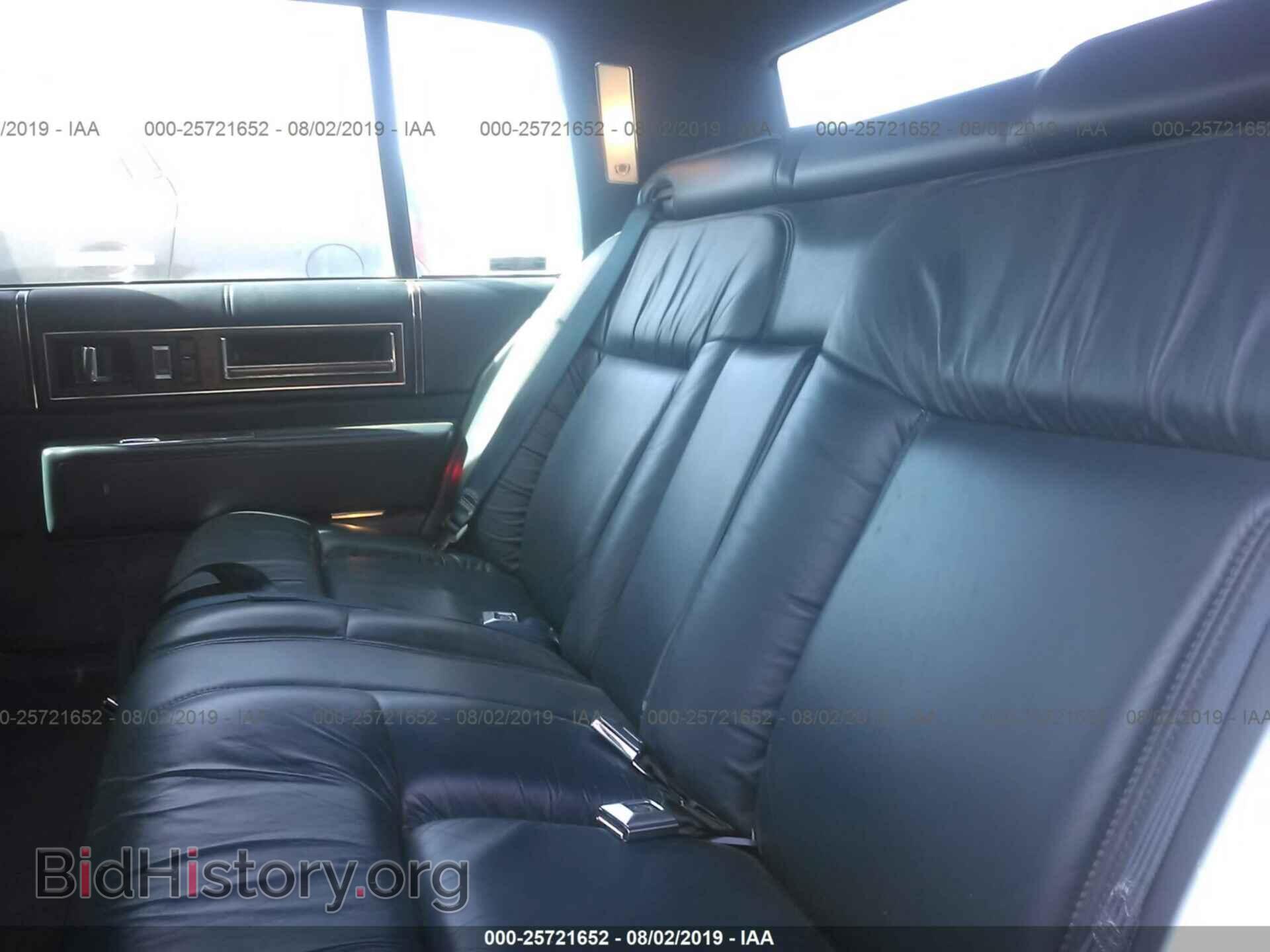 1992 CADILLAC DEVILLE - VIN: 1G6CD53B8N4307611 - Photo 8